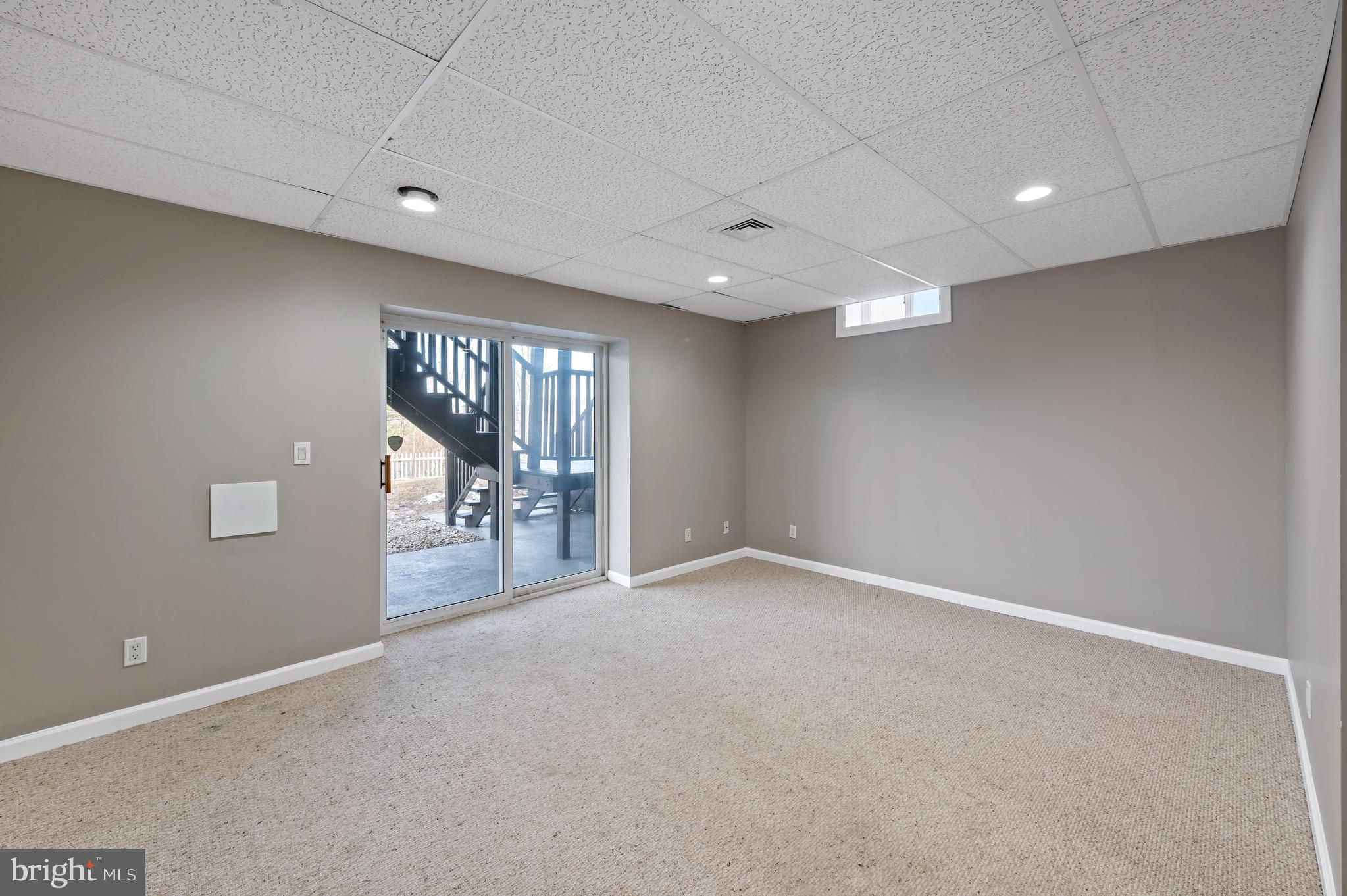 LAKE WYNONAH - Residential