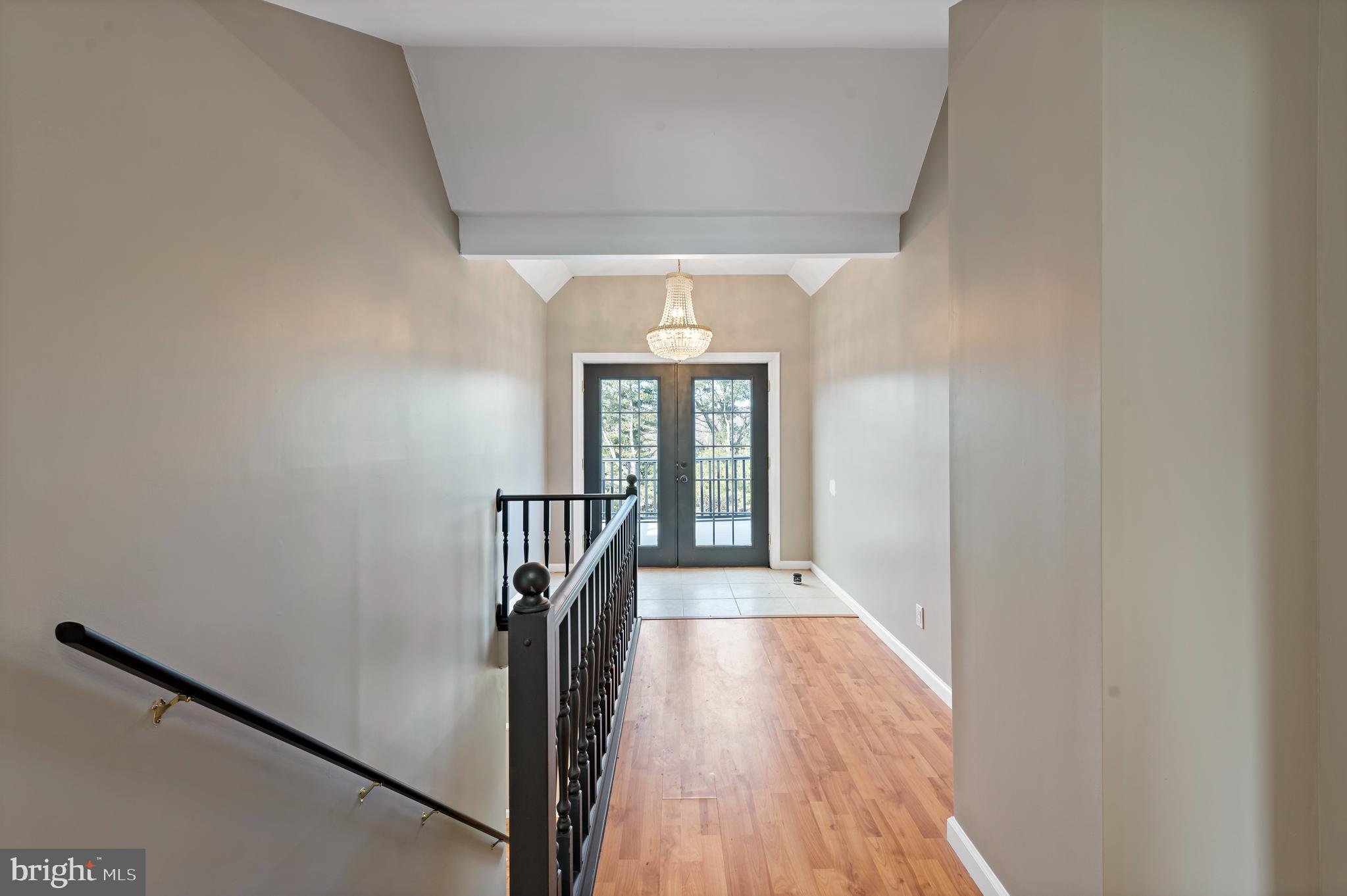 LAKE WYNONAH - Residential