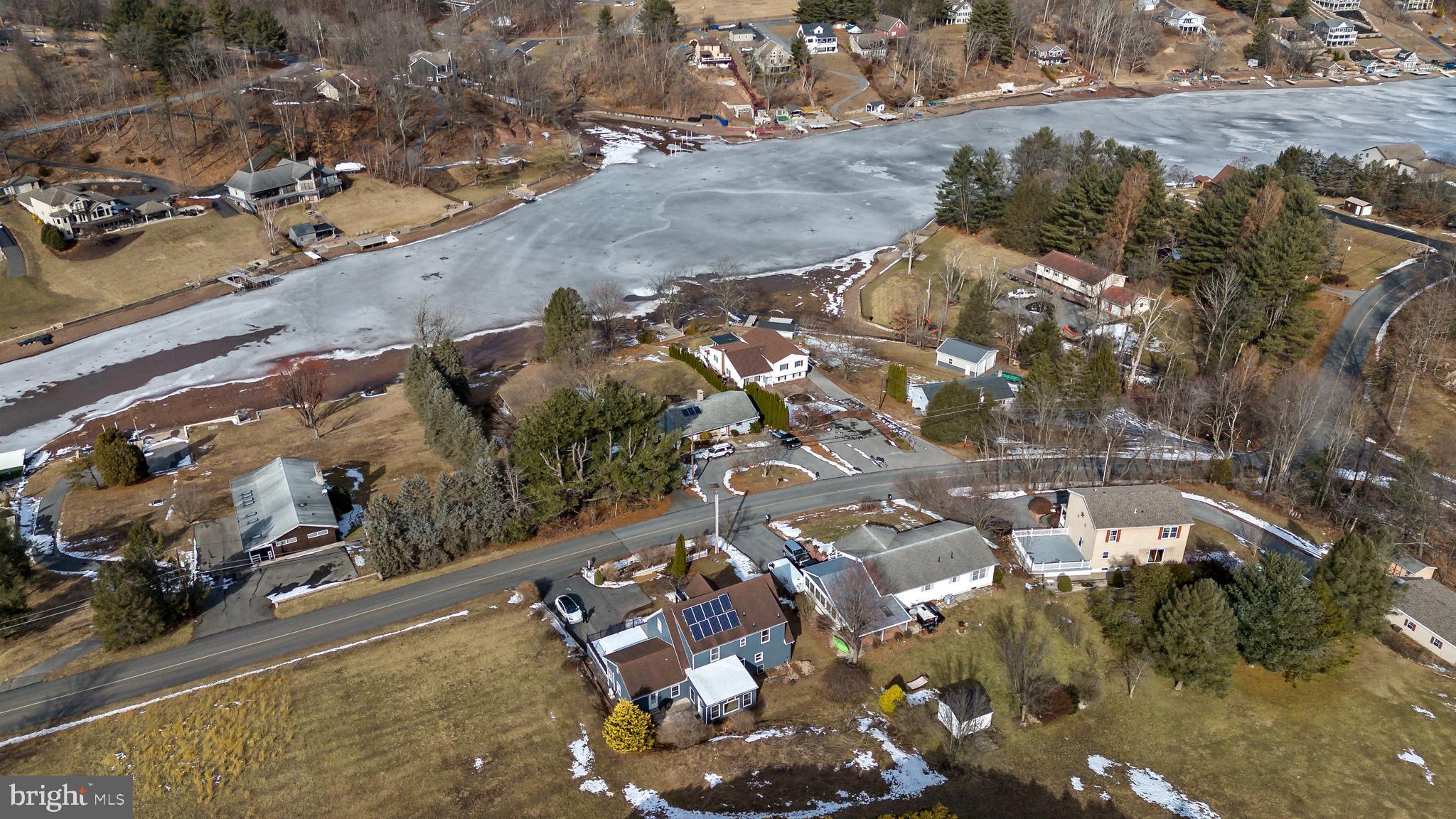 LAKE WYNONAH - Residential