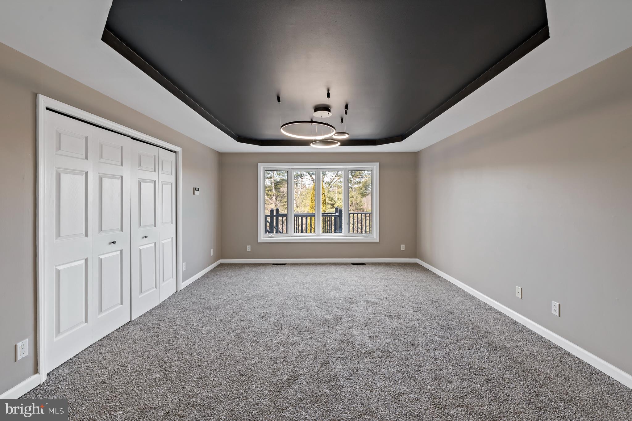 LAKE WYNONAH - Residential