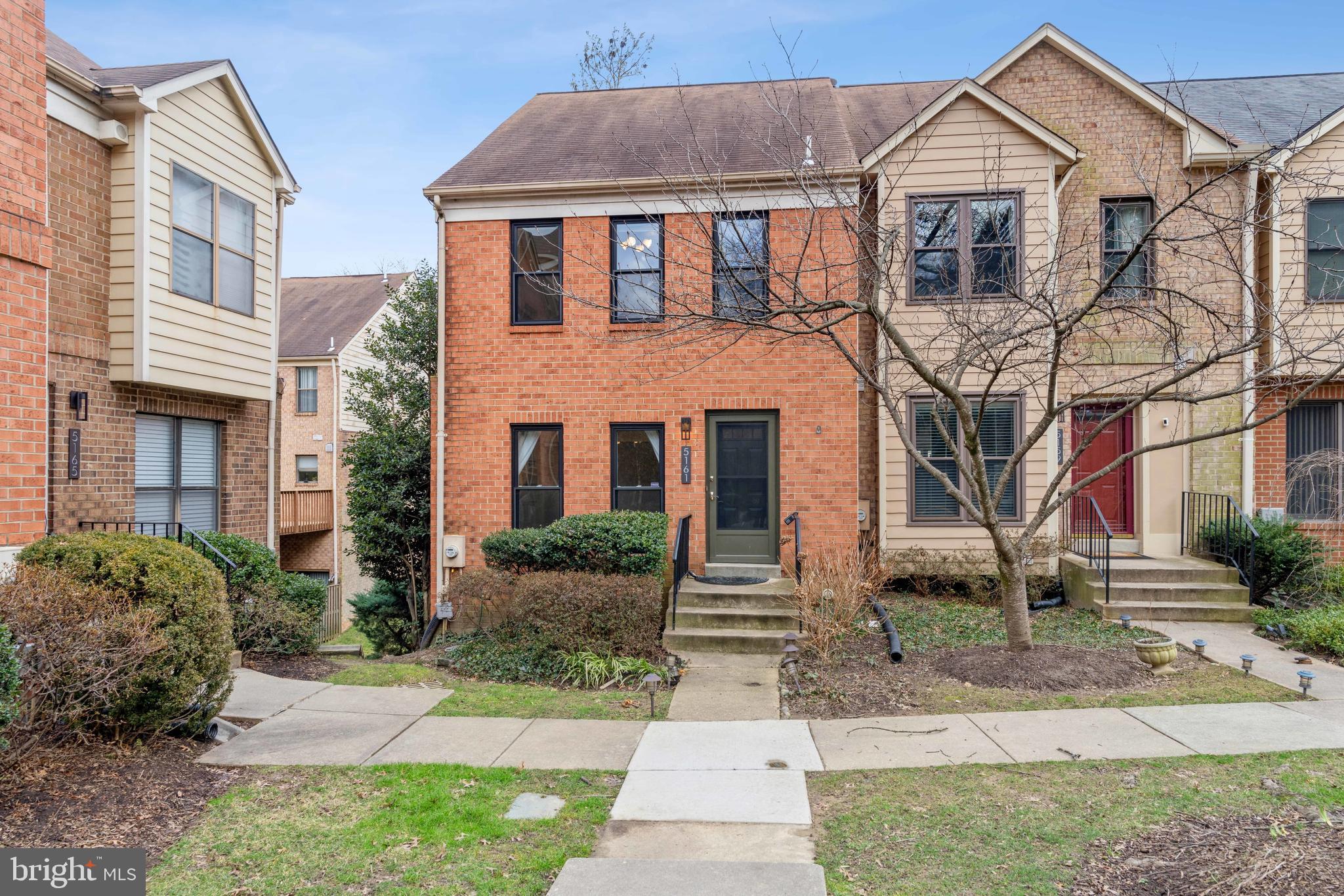 GROSVENOR MEWS - Residential Lease