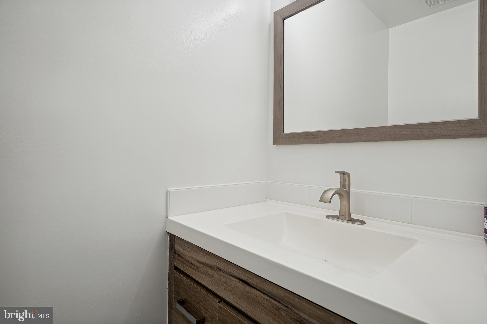 GROSVENOR MEWS - Residential Lease