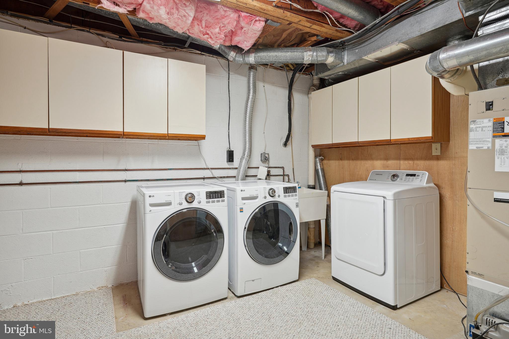 GROSVENOR MEWS - Residential Lease