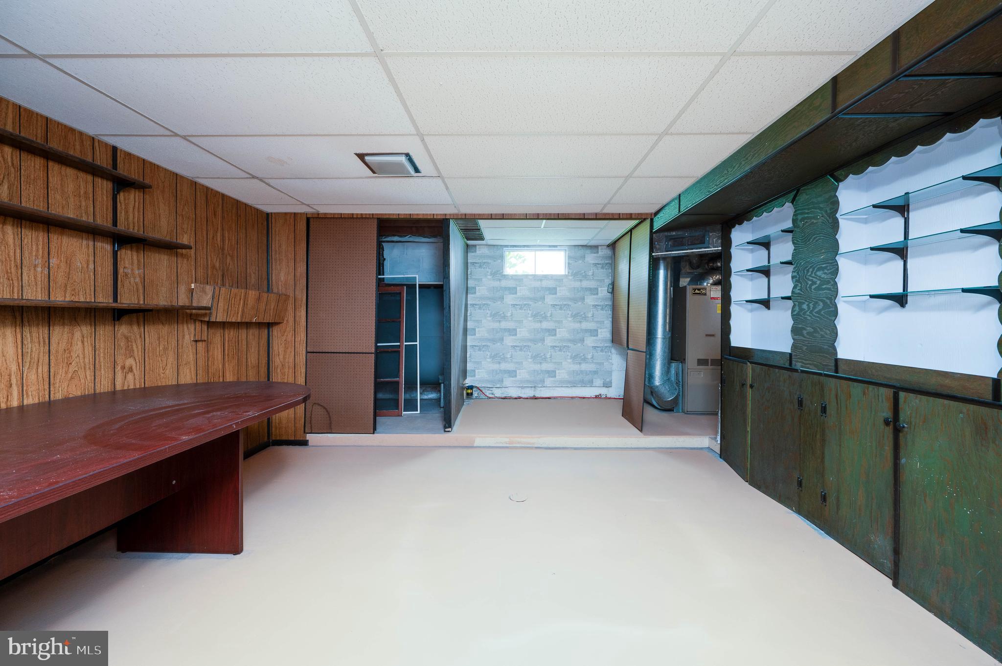 GOVERNORS POINTE - Residential