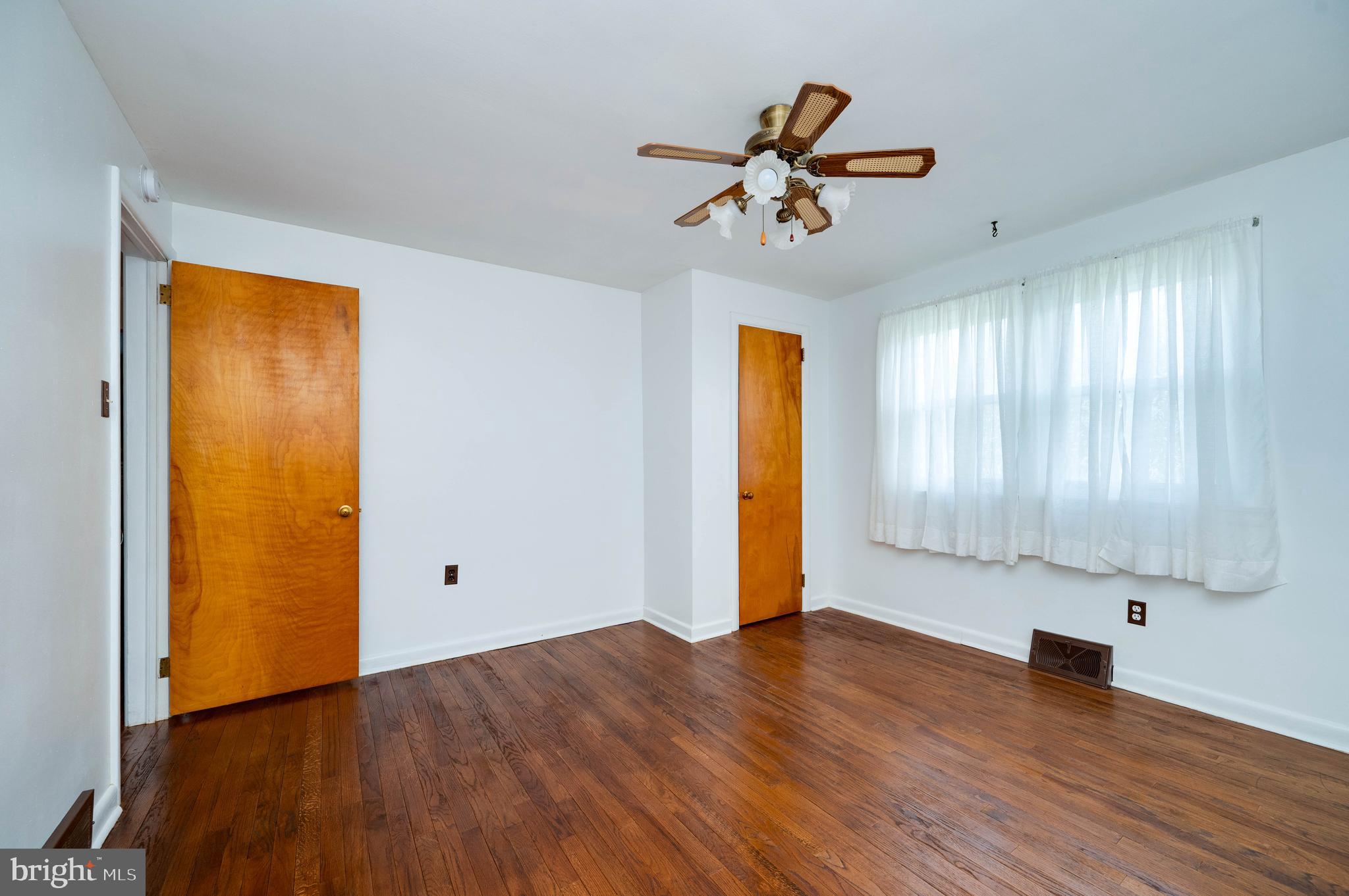 GOVERNORS POINTE - Residential