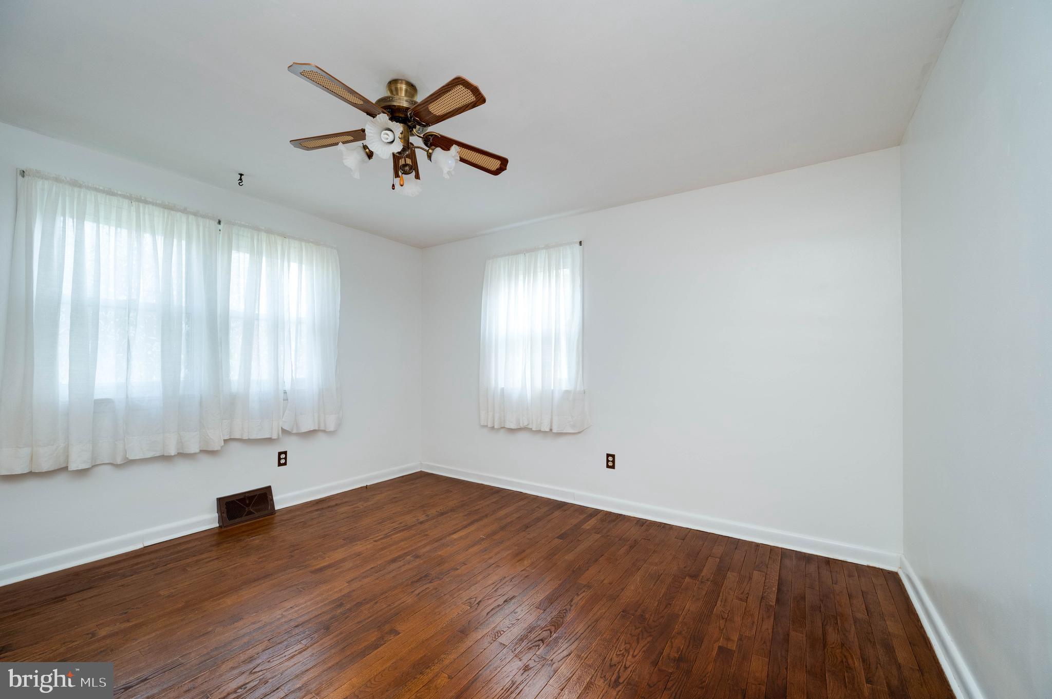 GOVERNORS POINTE - Residential