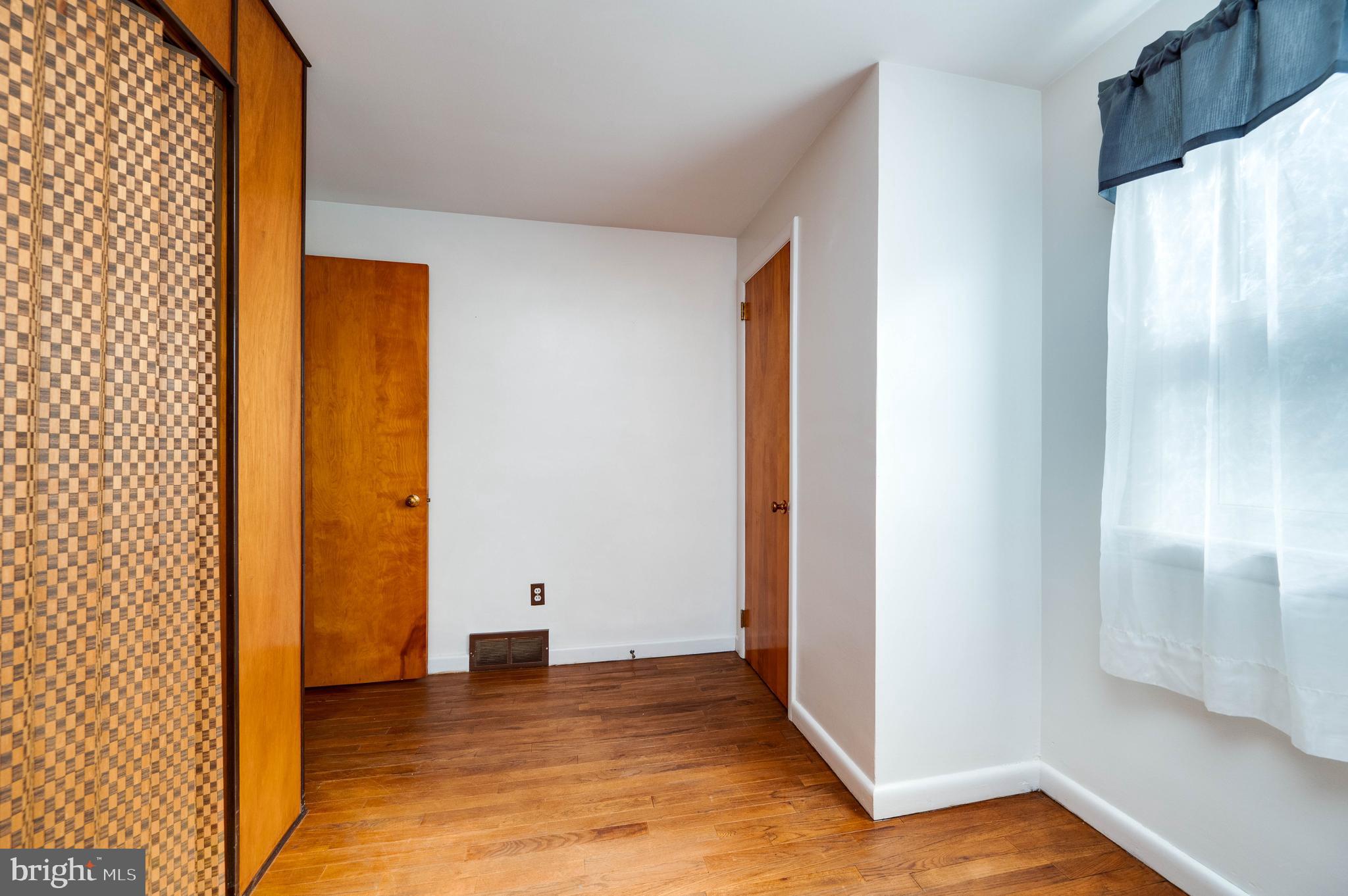 GOVERNORS POINTE - Residential