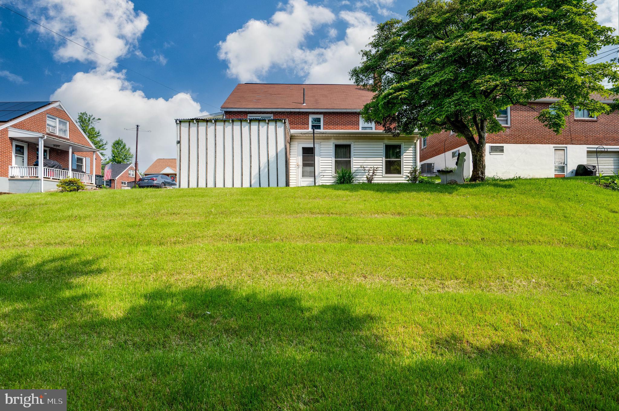 GOVERNORS POINTE - Residential