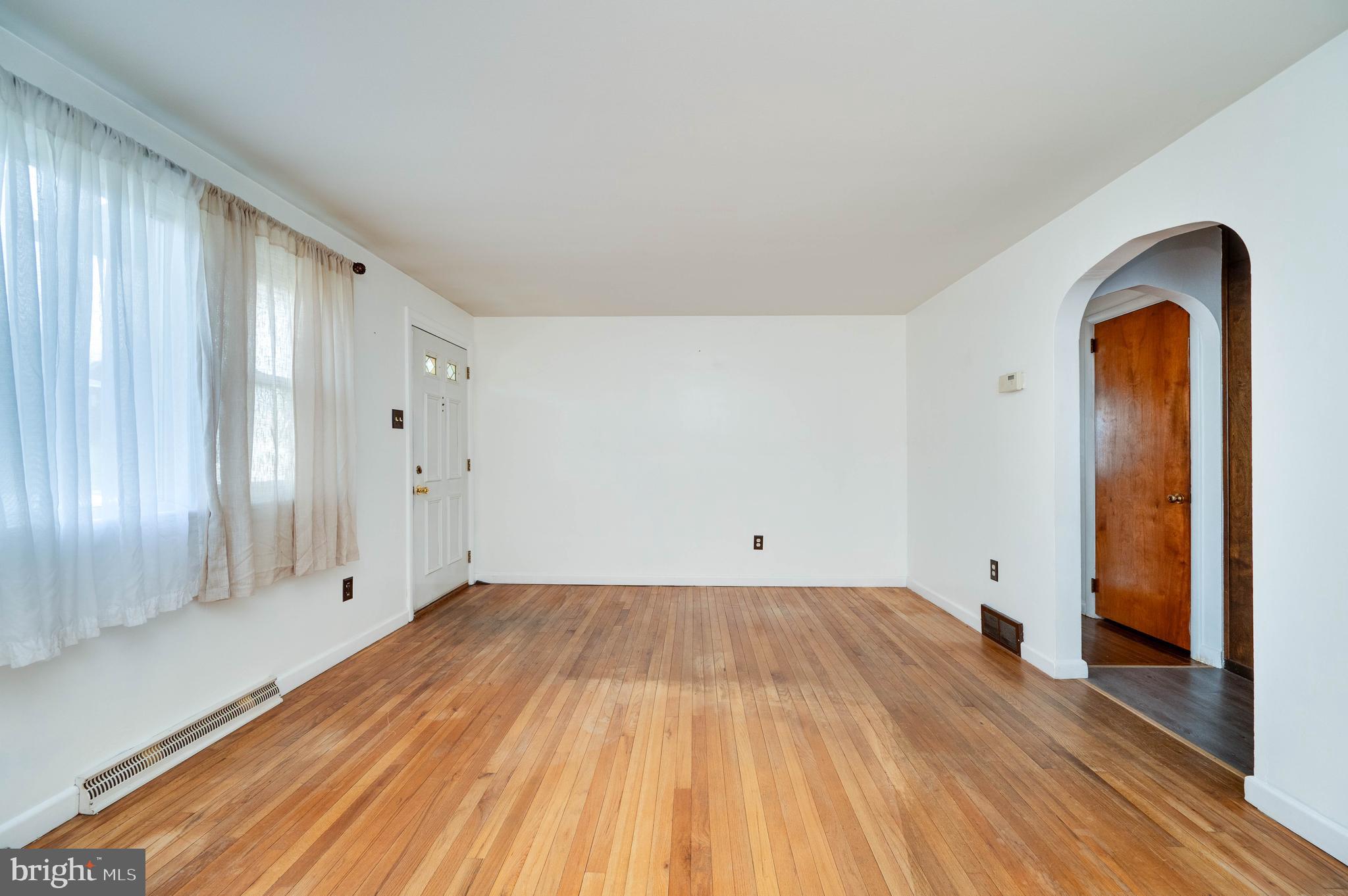 GOVERNORS POINTE - Residential
