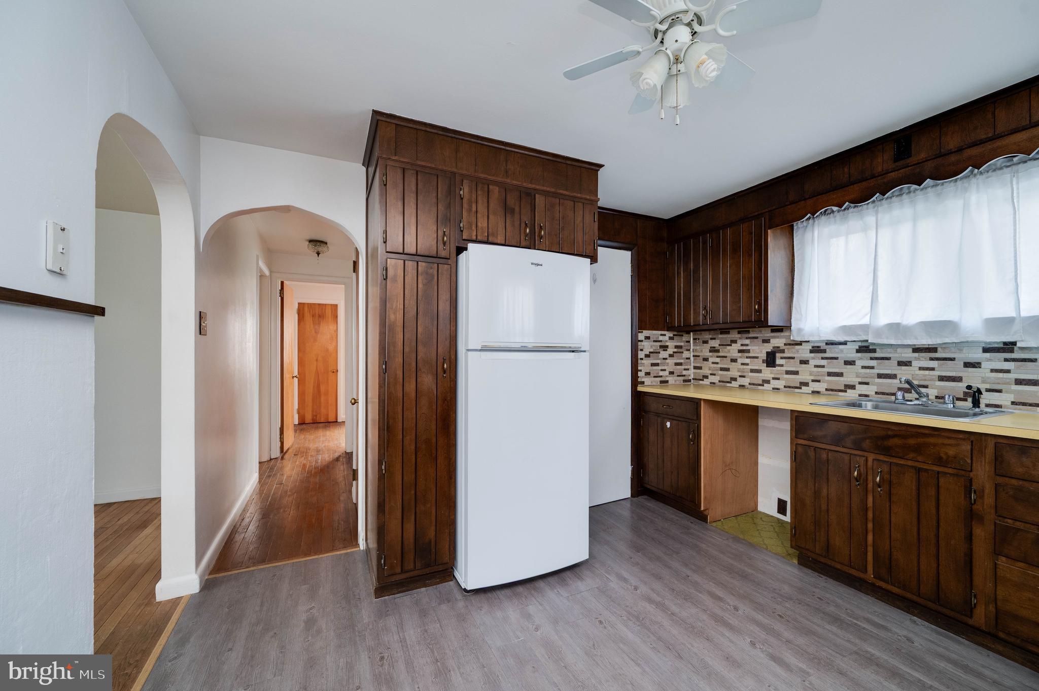 GOVERNORS POINTE - Residential