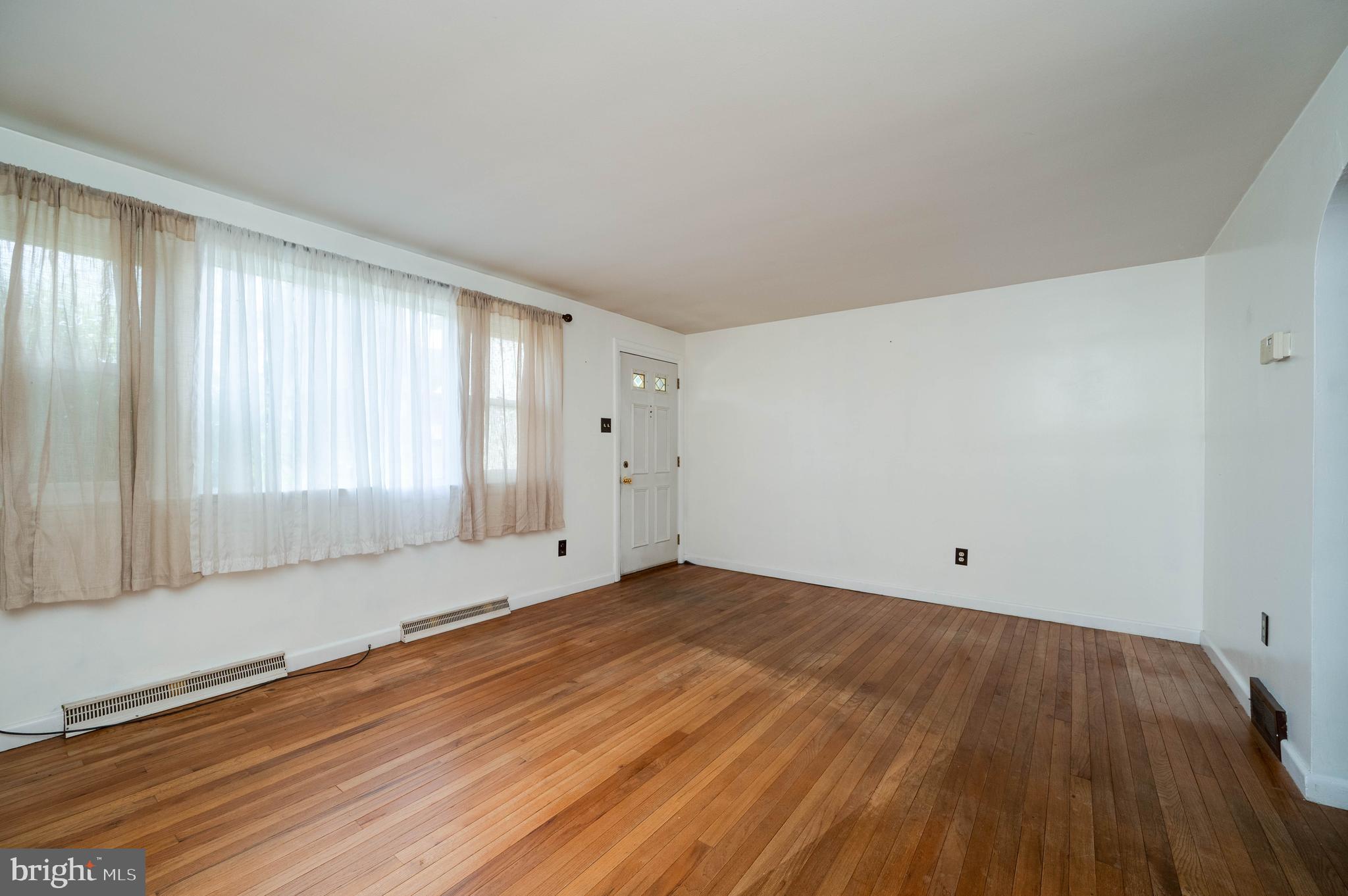 GOVERNORS POINTE - Residential
