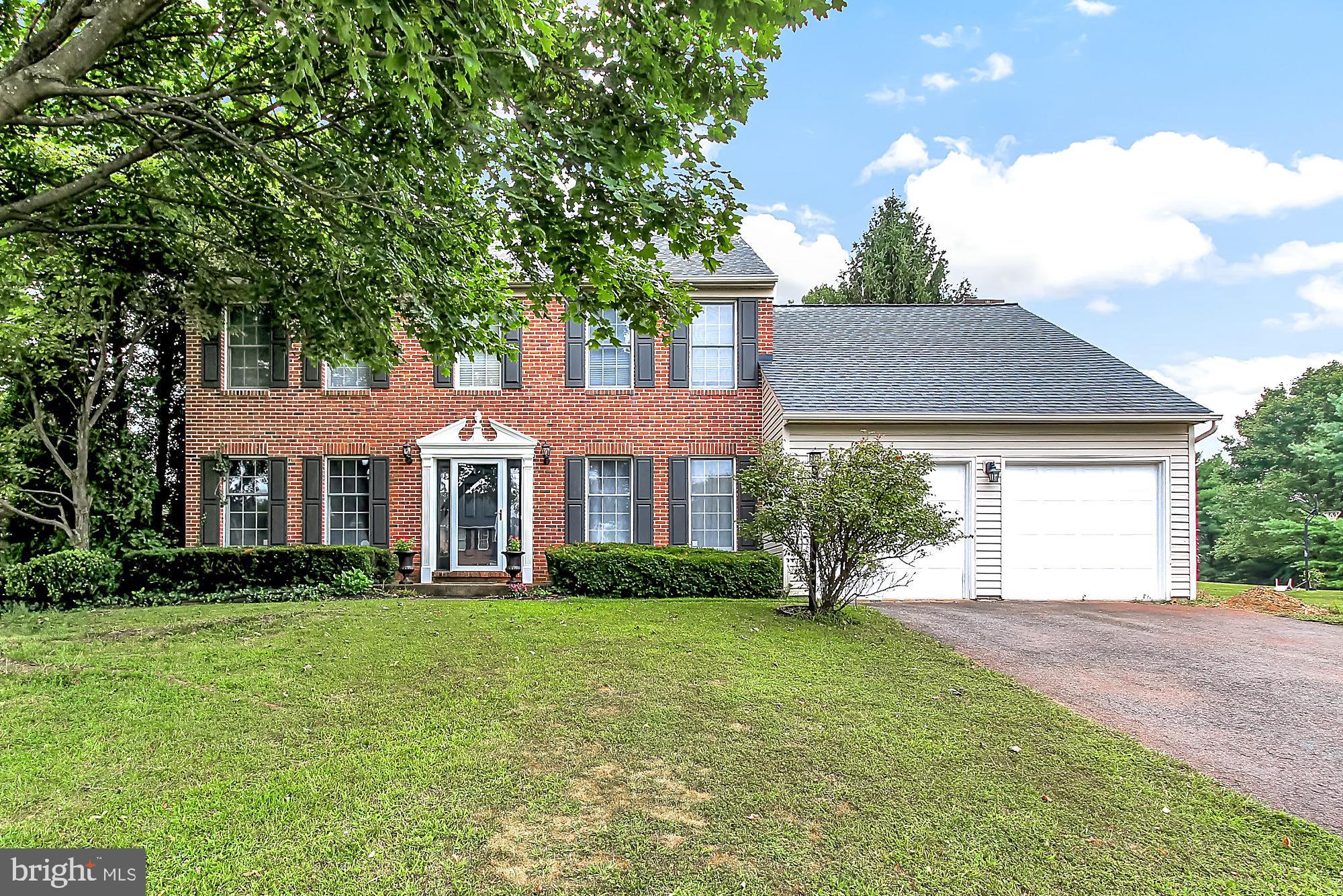 HAMPTON RIDGE - Residential