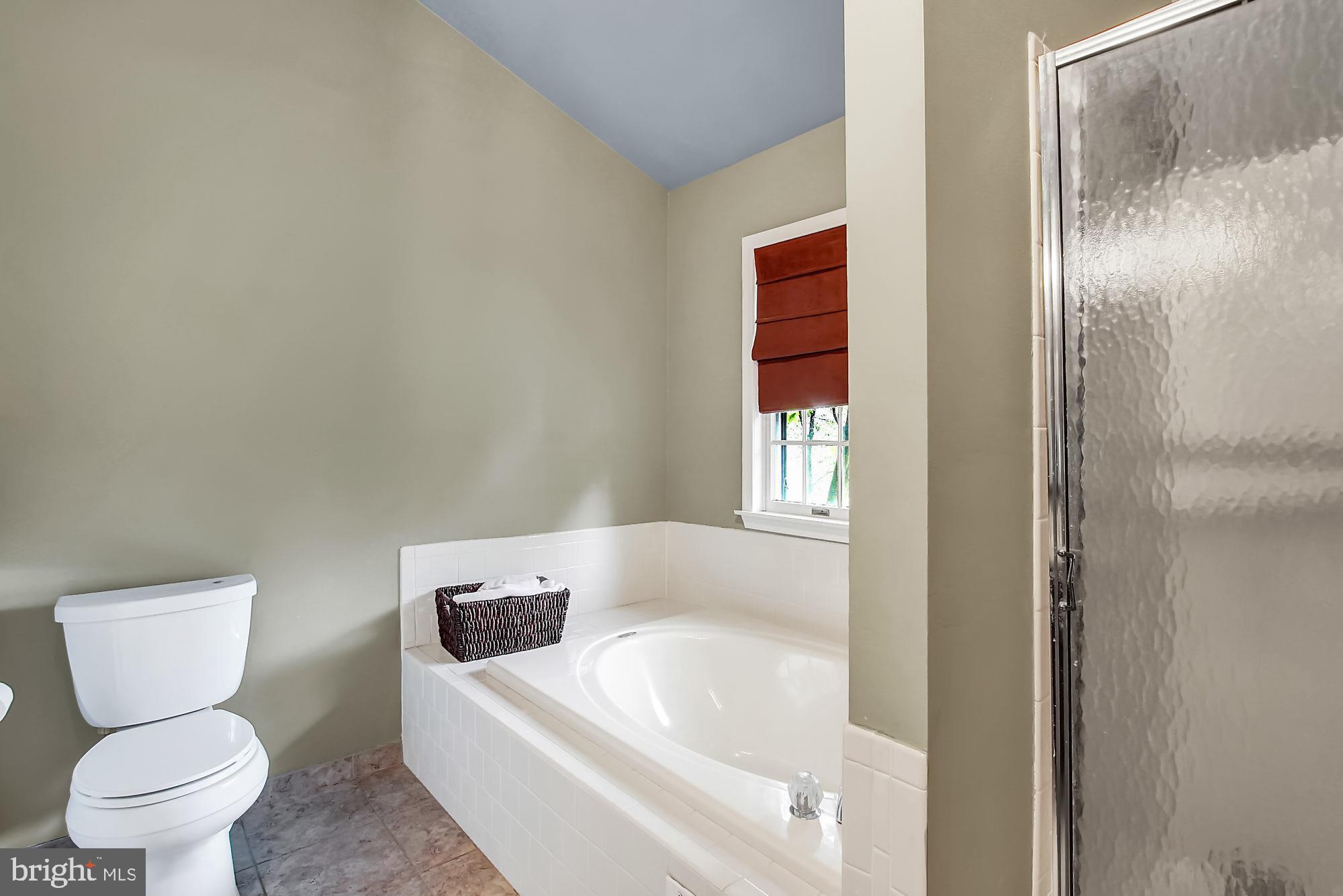 HAMPTON RIDGE - Residential