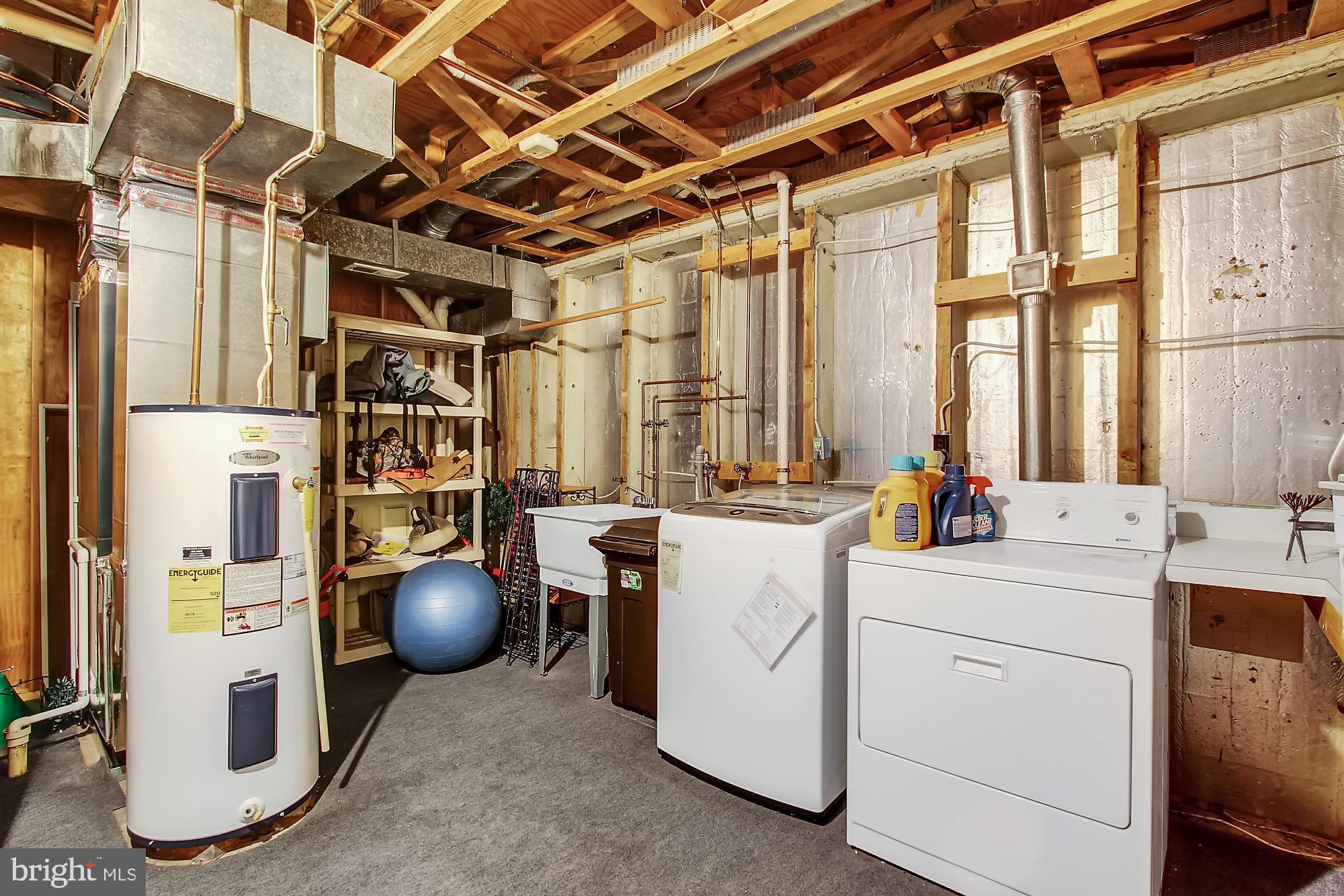 HAMPTON RIDGE - Residential