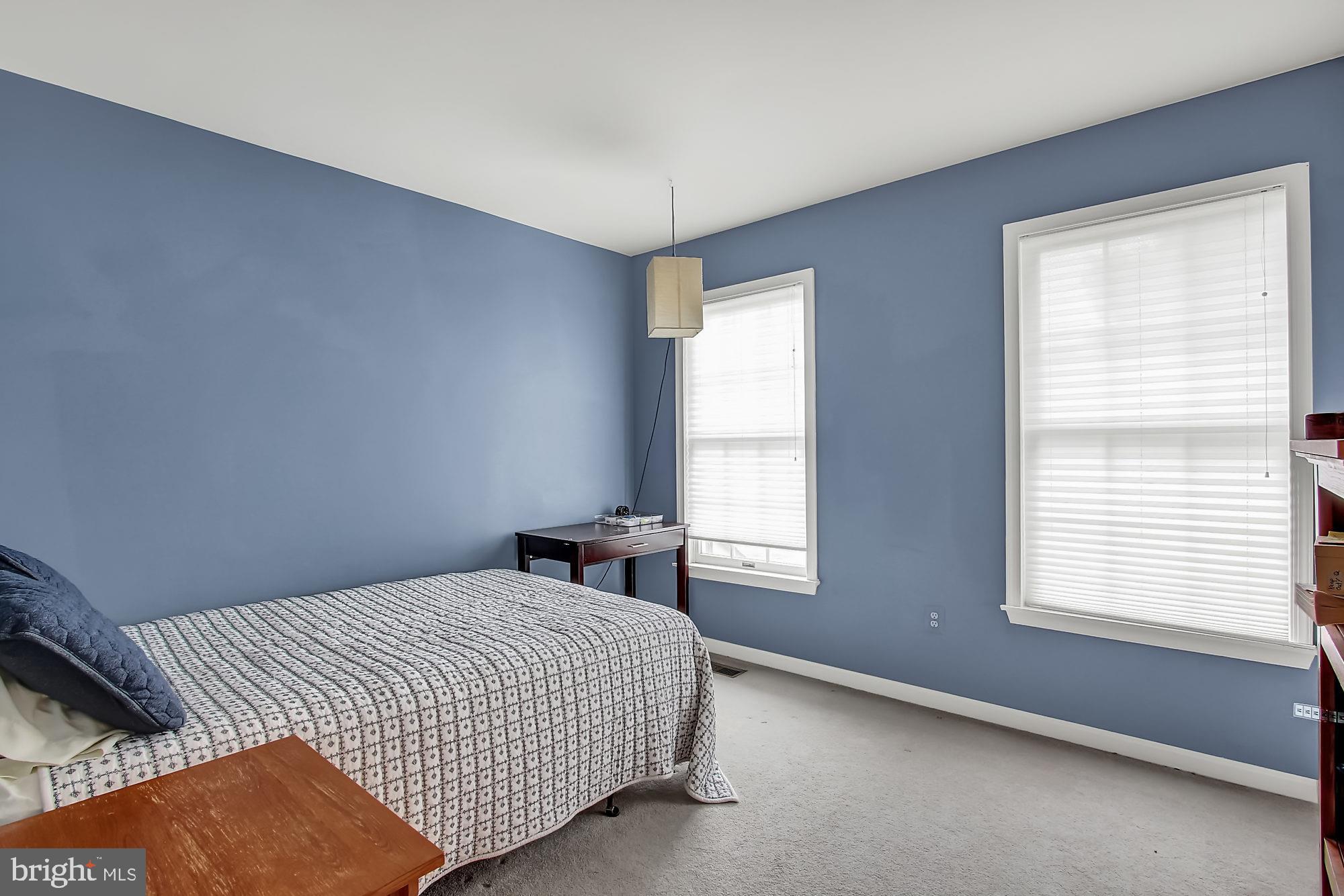 HAMPTON RIDGE - Residential