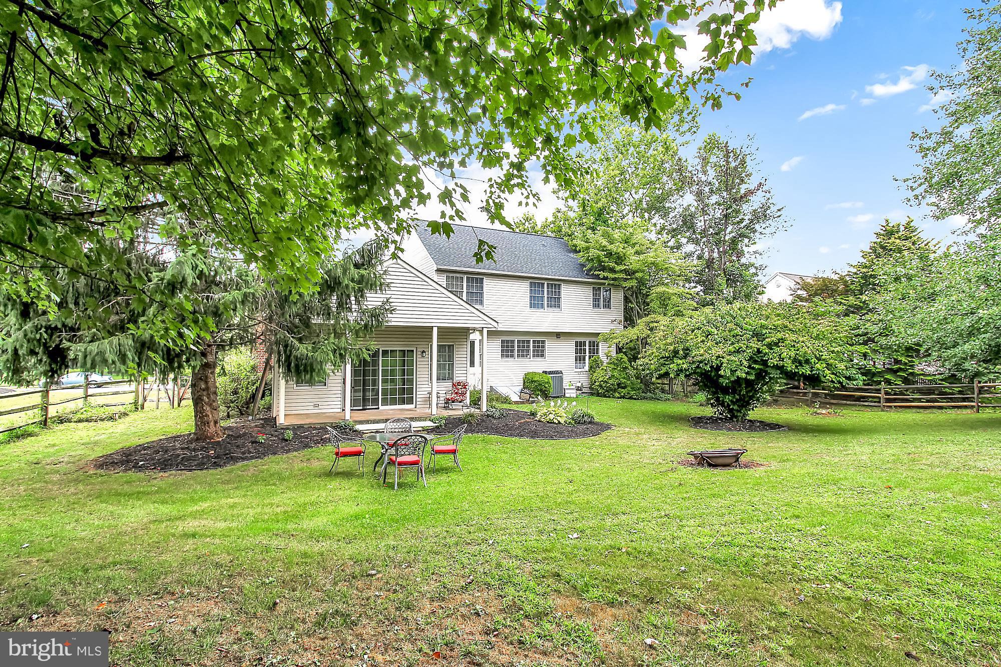 HAMPTON RIDGE - Residential