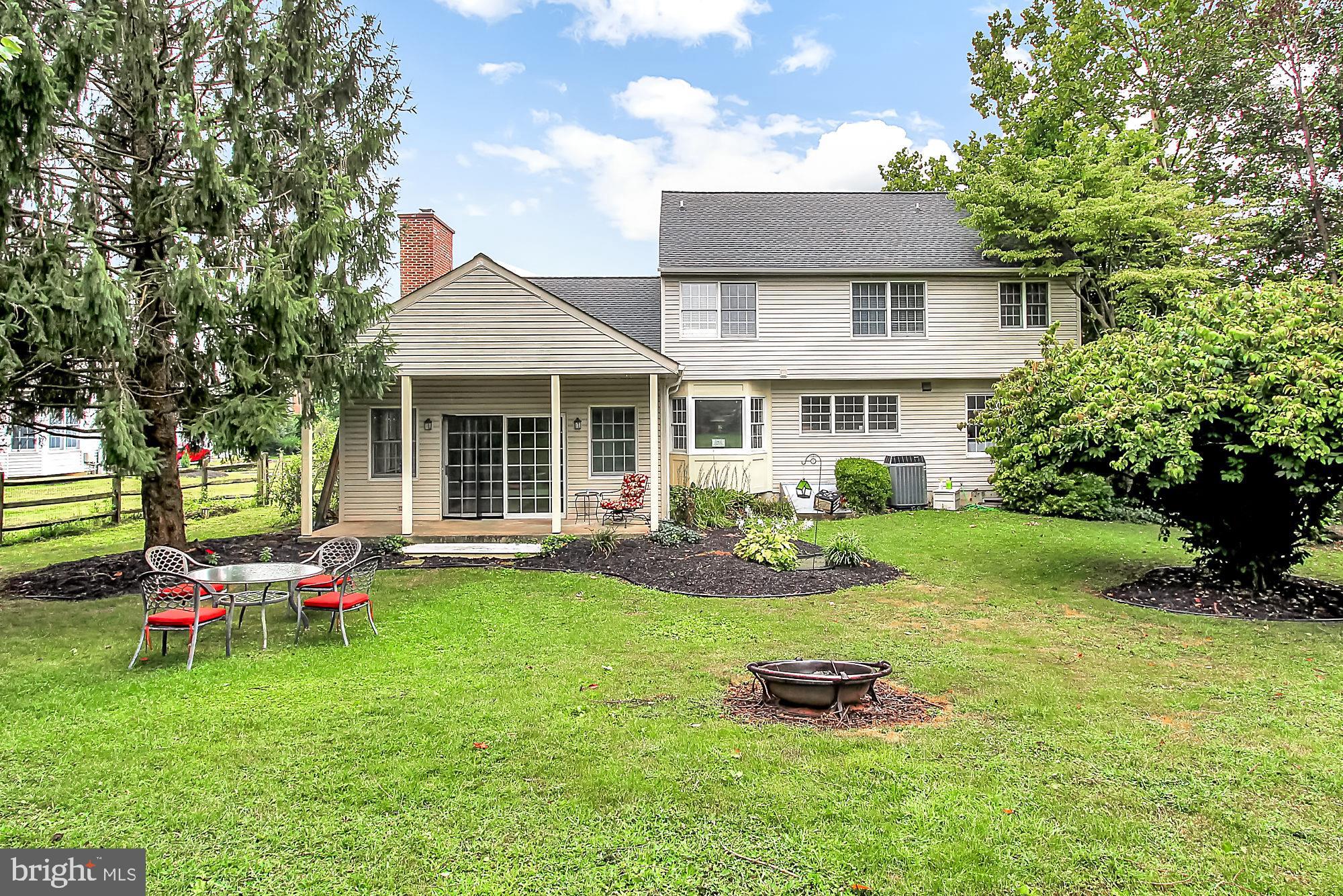 HAMPTON RIDGE - Residential