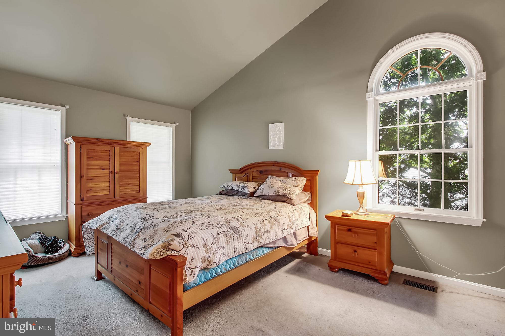 HAMPTON RIDGE - Residential