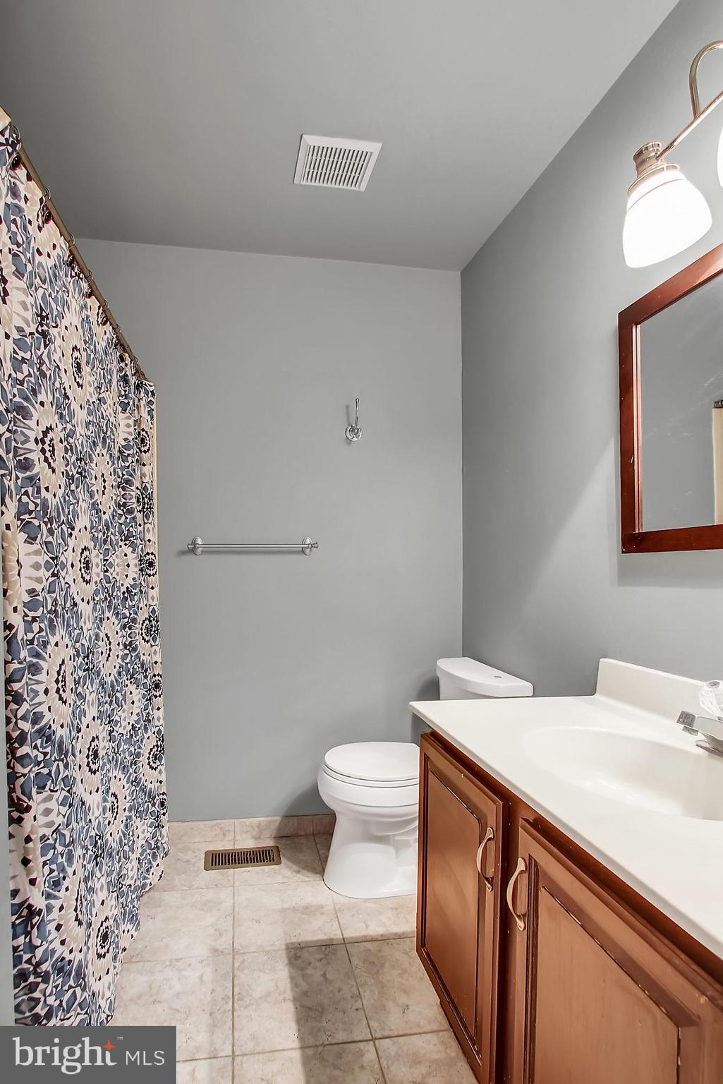 HAMPTON RIDGE - Residential