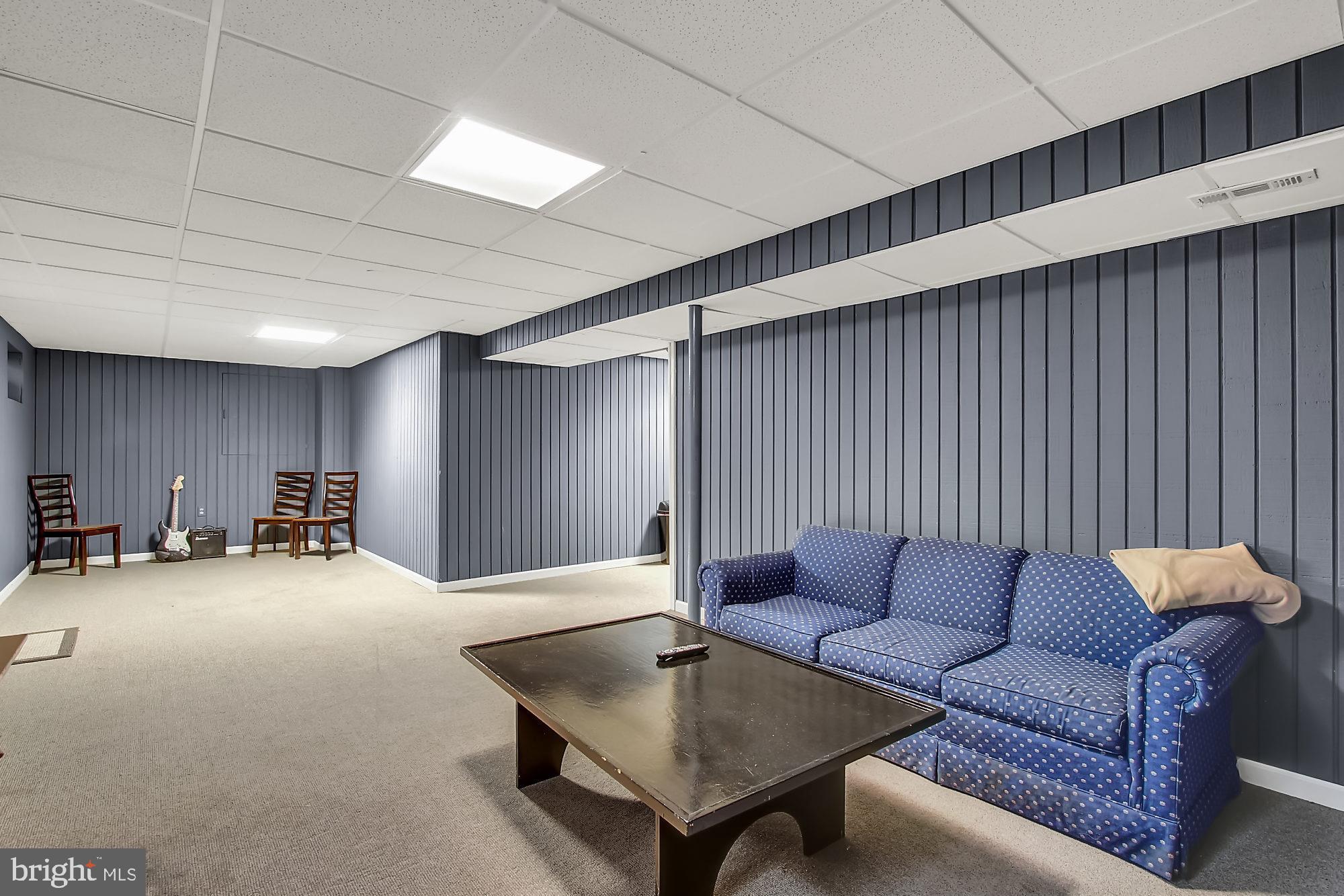 HAMPTON RIDGE - Residential