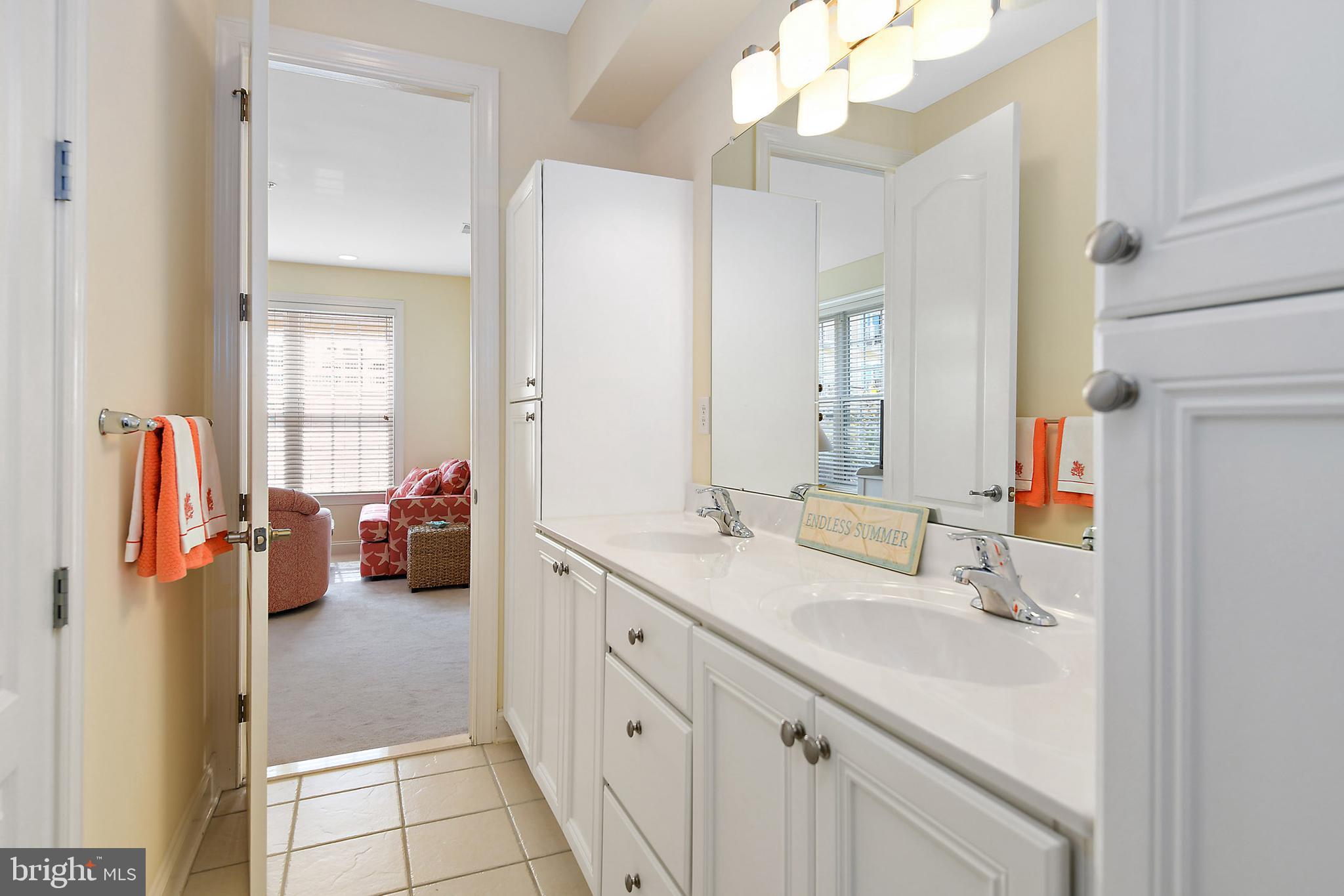 OCEANBAY CITY - Residential