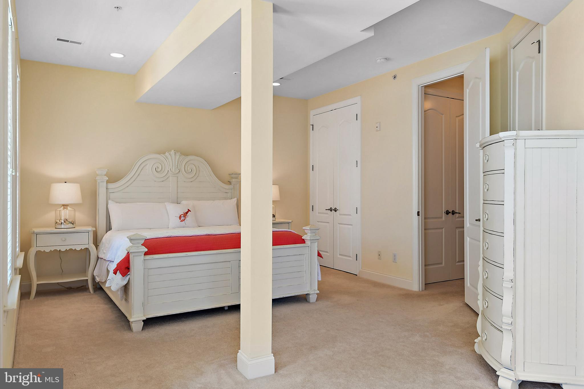 OCEANBAY CITY - Residential