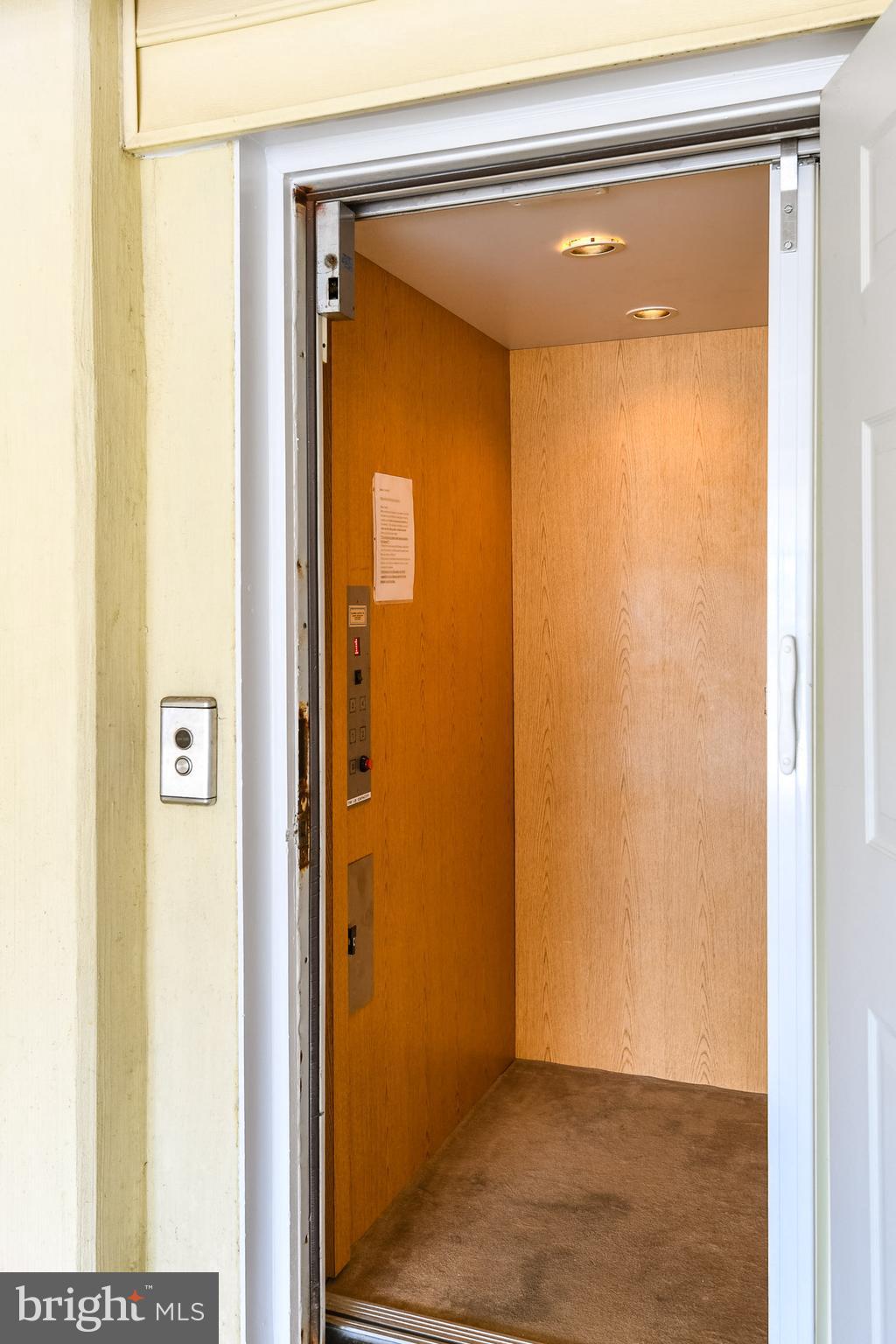 OCEANBAY CITY - Residential