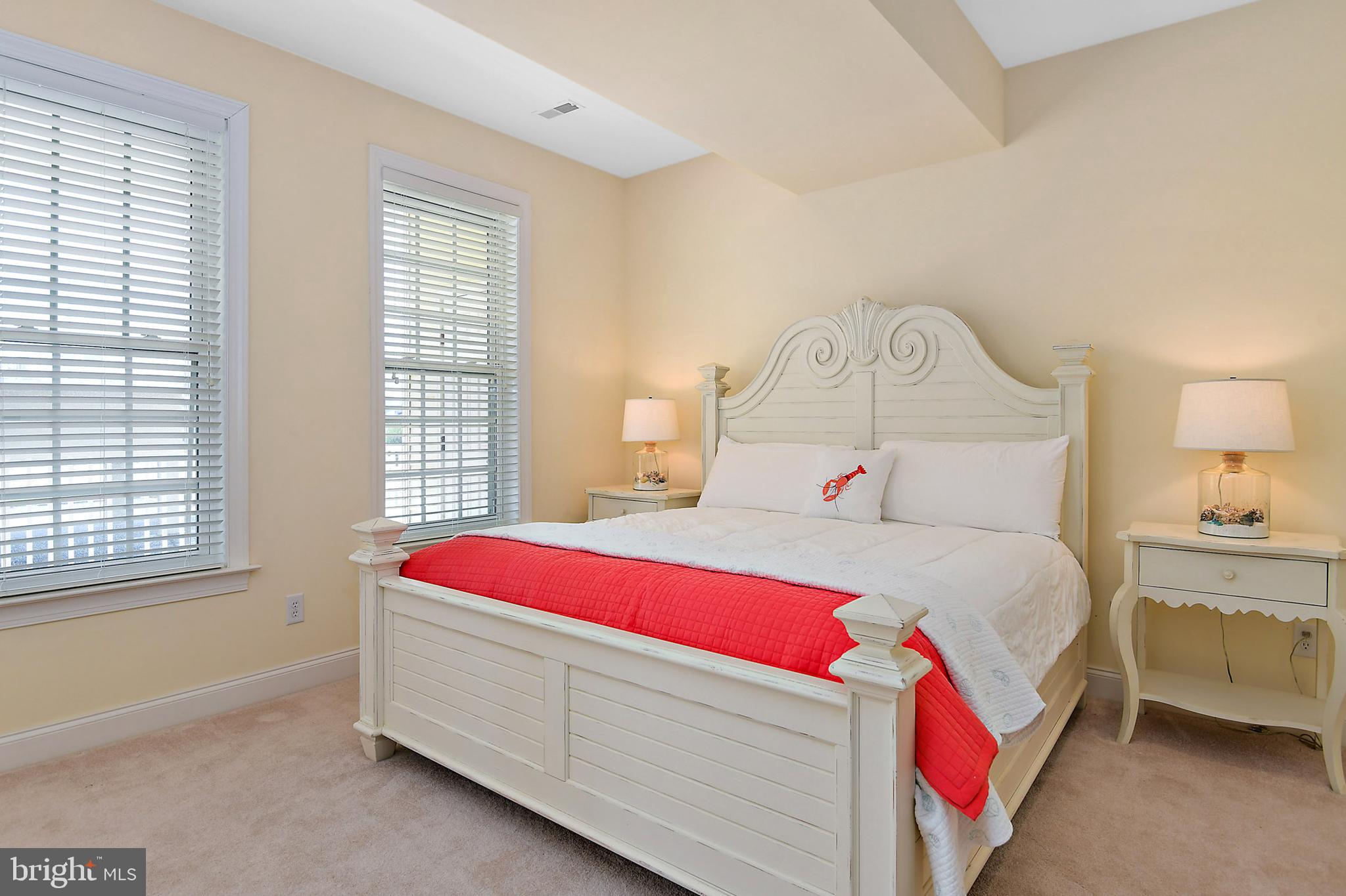 OCEANBAY CITY - Residential