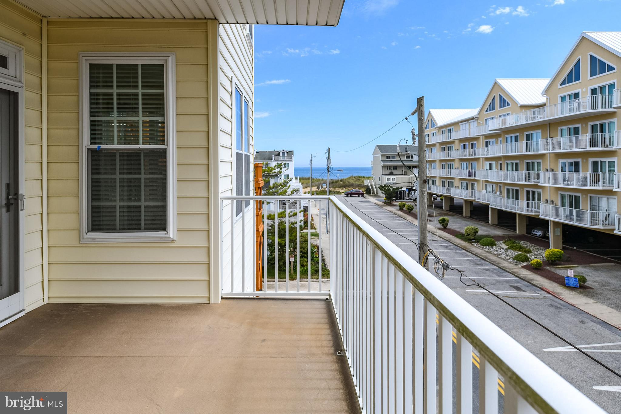 OCEANBAY CITY - Residential