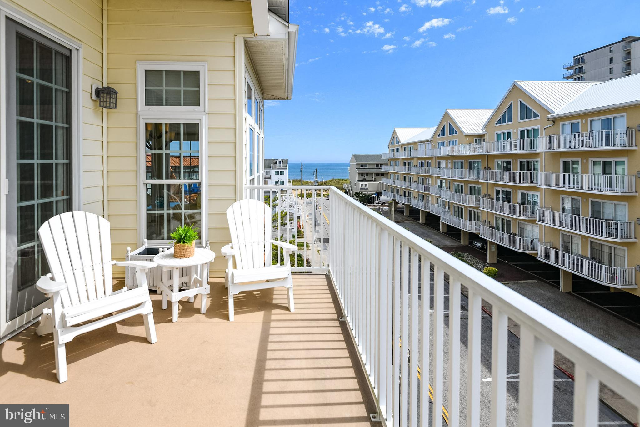 OCEANBAY CITY - Residential