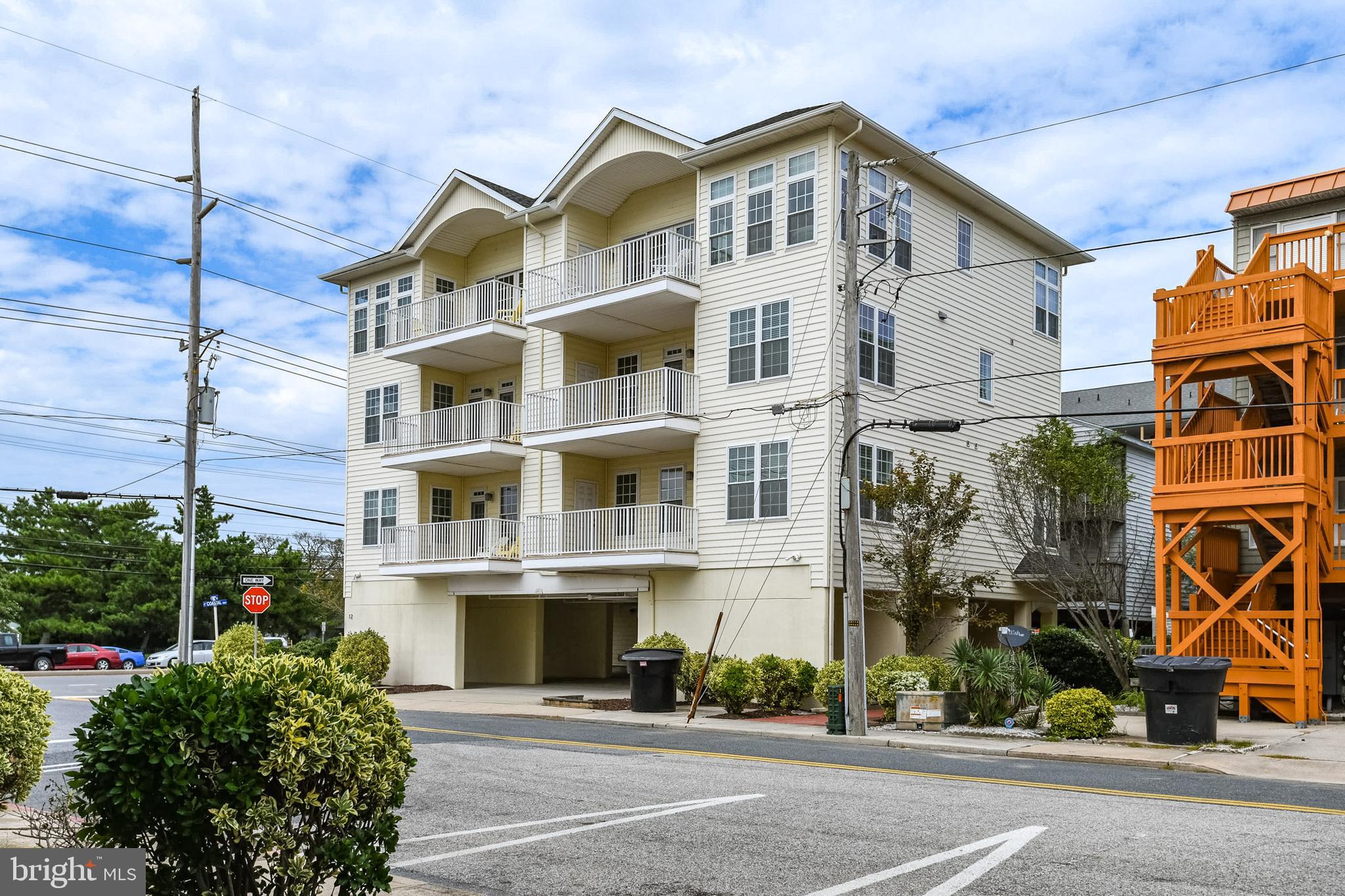 OCEANBAY CITY - Residential