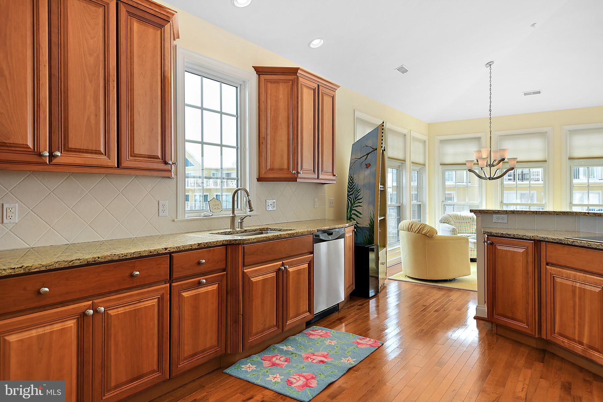 OCEANBAY CITY - Residential