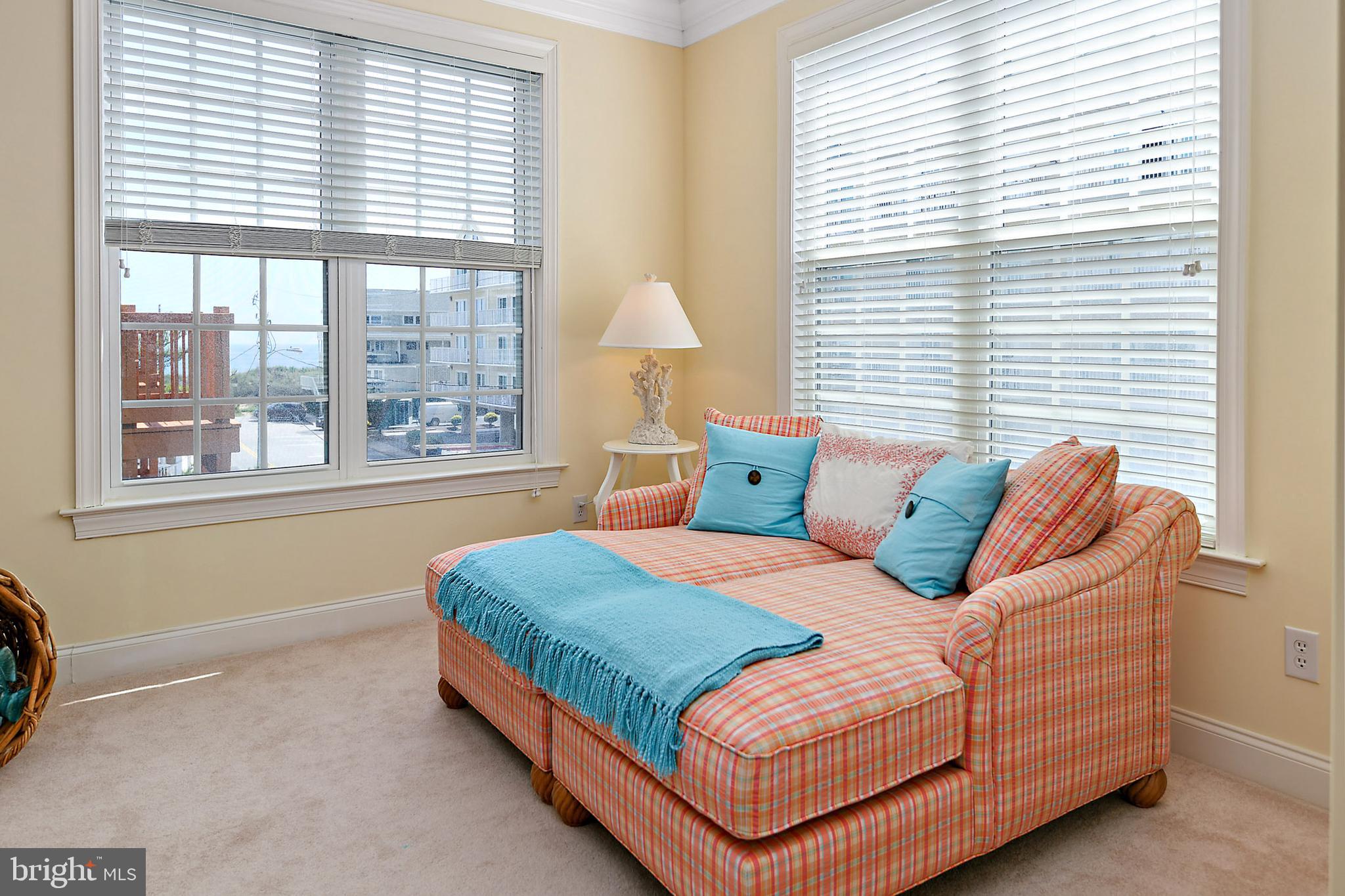 OCEANBAY CITY - Residential