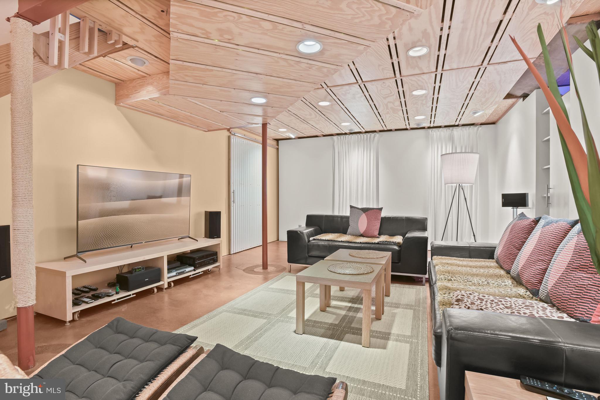 WAVERLY WOODS - Residential