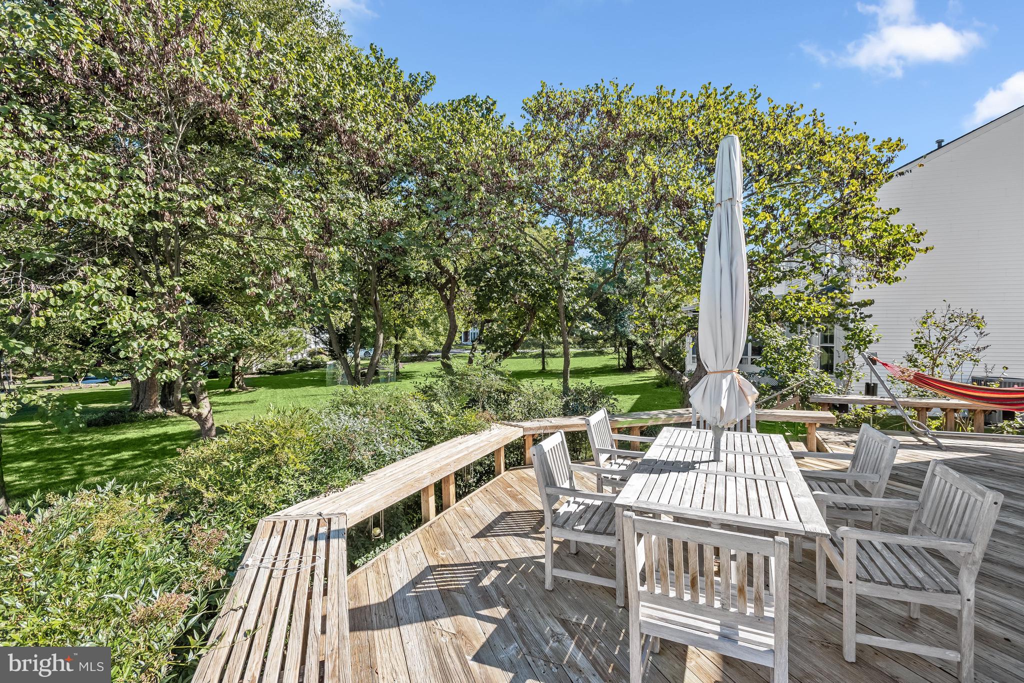 WAVERLY WOODS - Residential