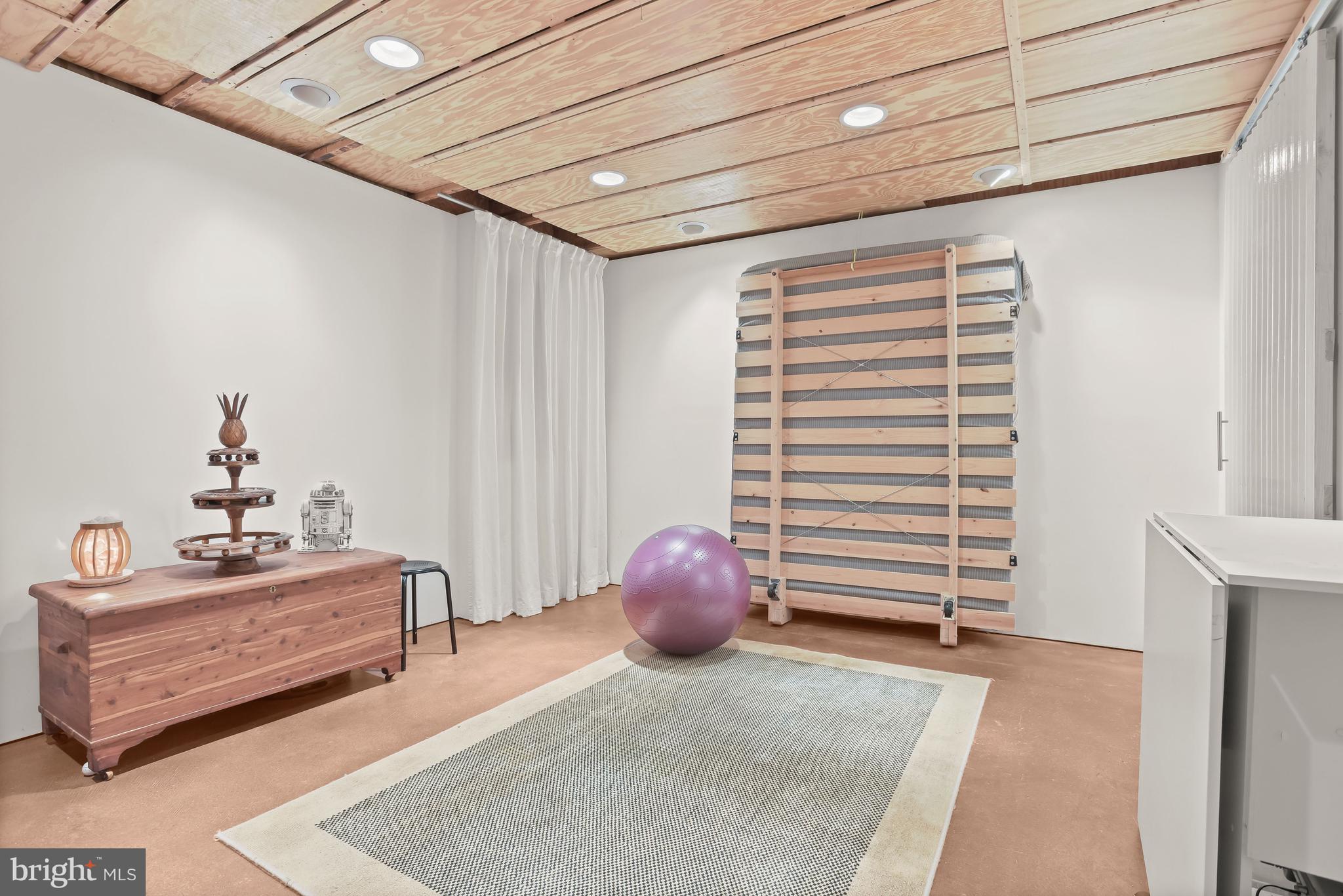 WAVERLY WOODS - Residential