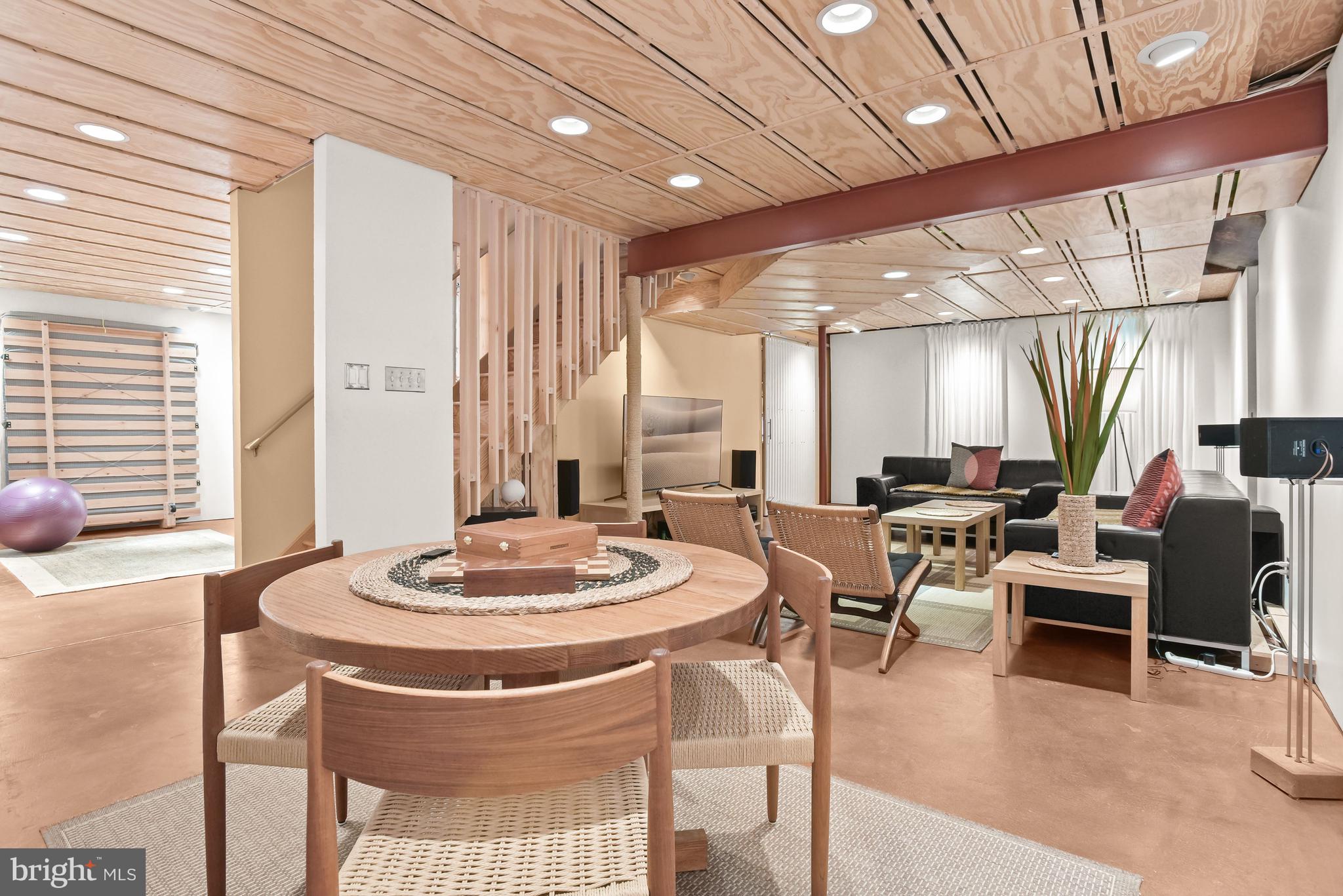 WAVERLY WOODS - Residential