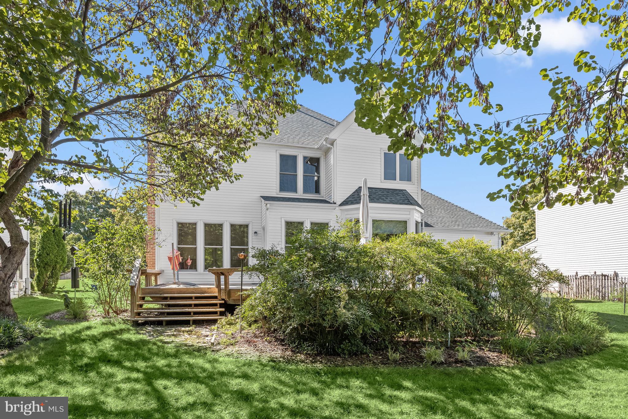 WAVERLY WOODS - Residential