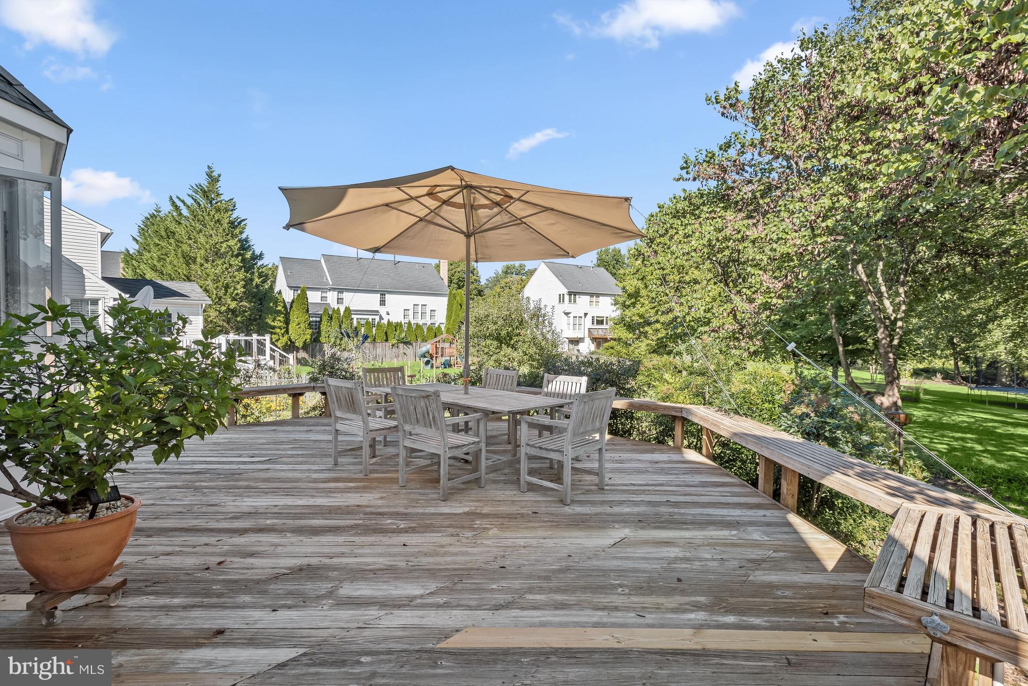 WAVERLY WOODS - Residential