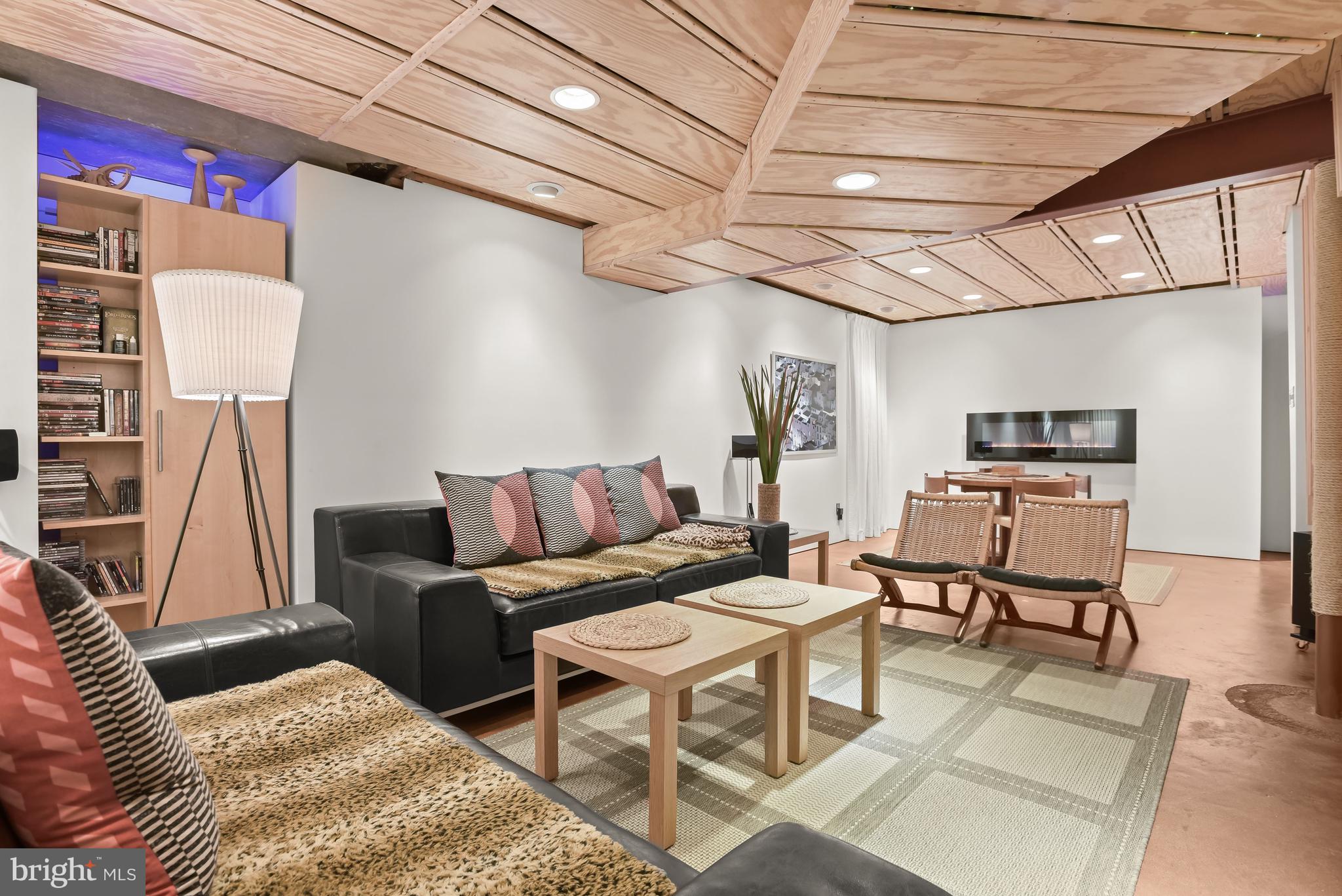 WAVERLY WOODS - Residential