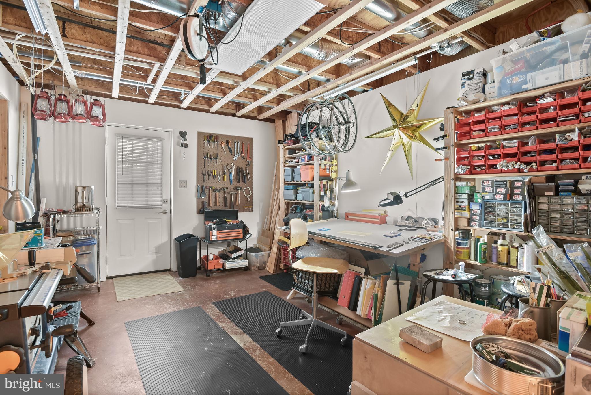 WAVERLY WOODS - Residential