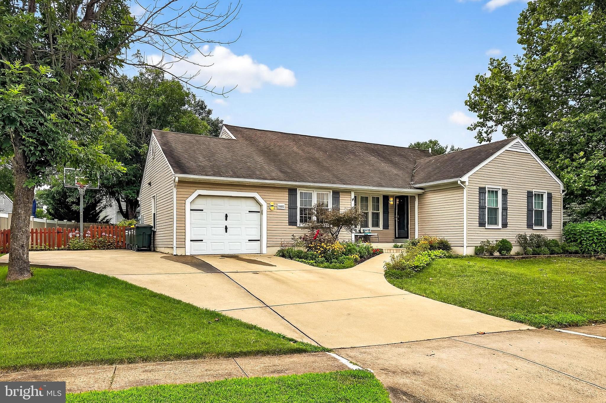 5405 CLUBSIDE LANE