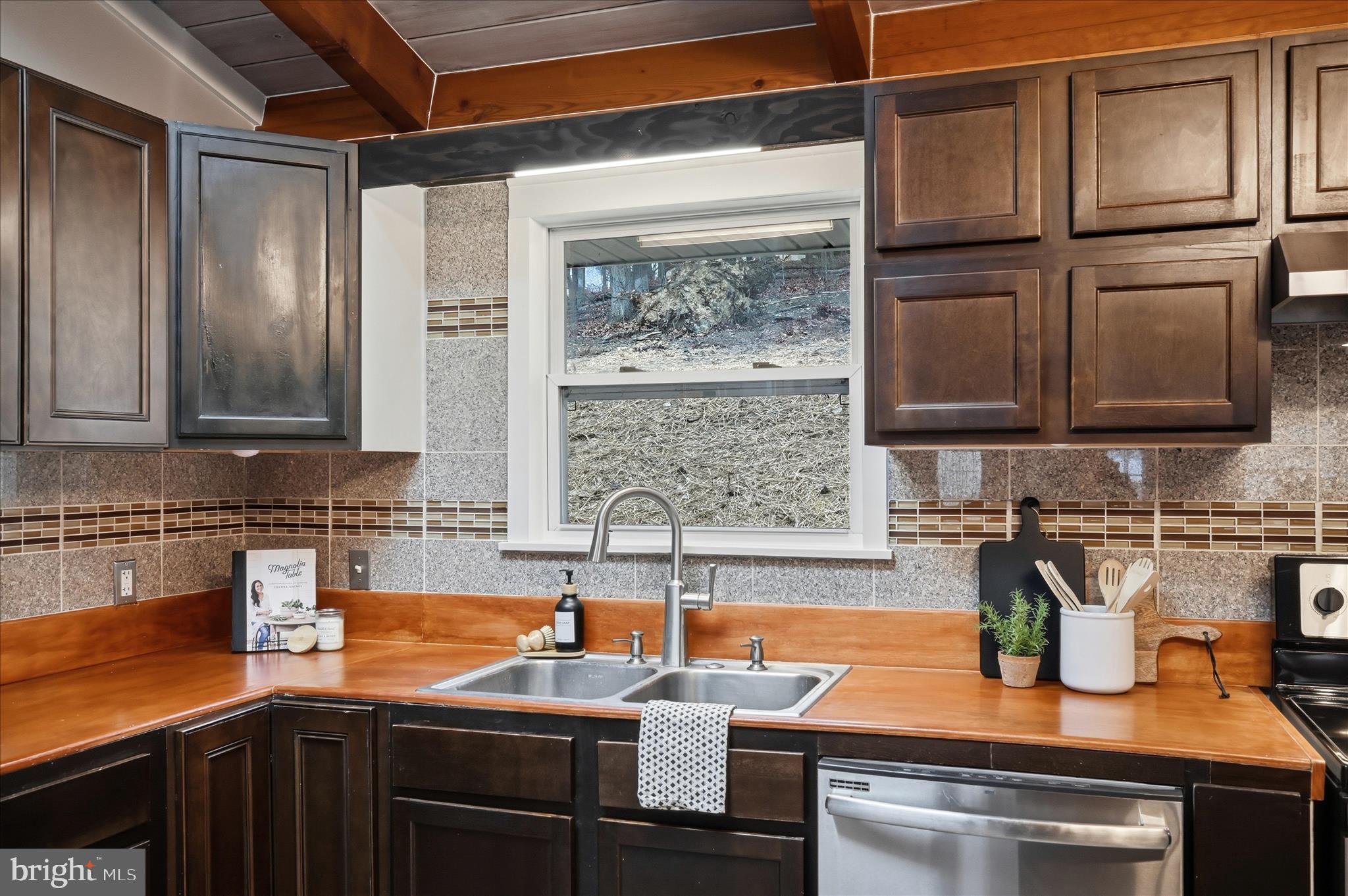 KEYS FERRY ACRES - Residential