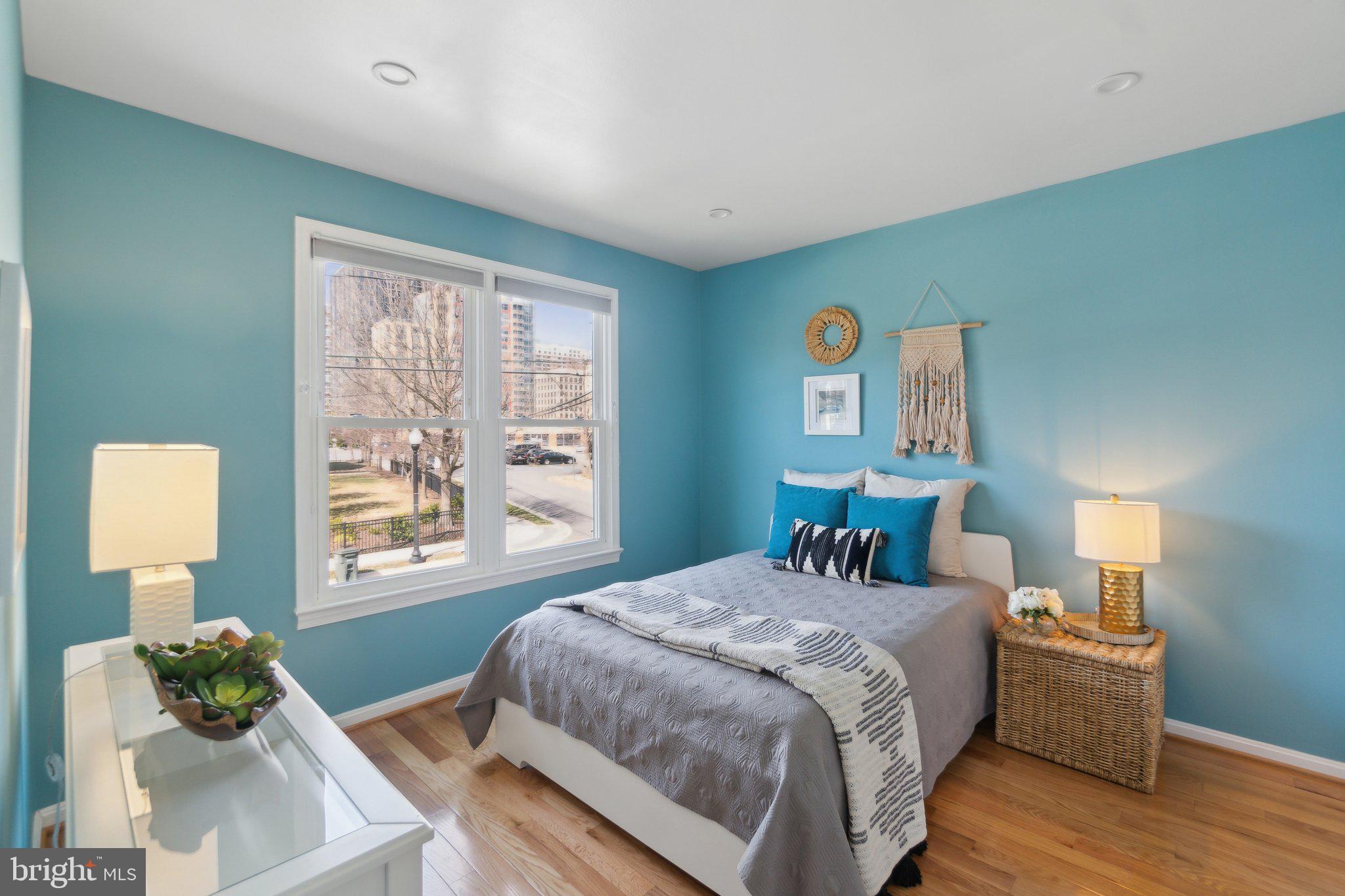 ASHTON HEIGHTS - Residential