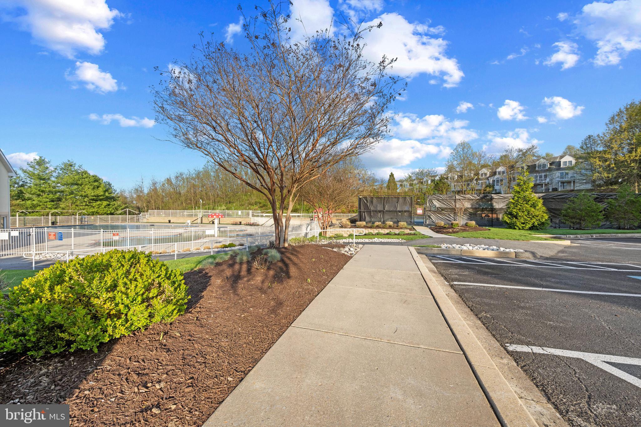 HEARTHSTONE AT VILLAGE CREST CONDOMINIUMS - Residential