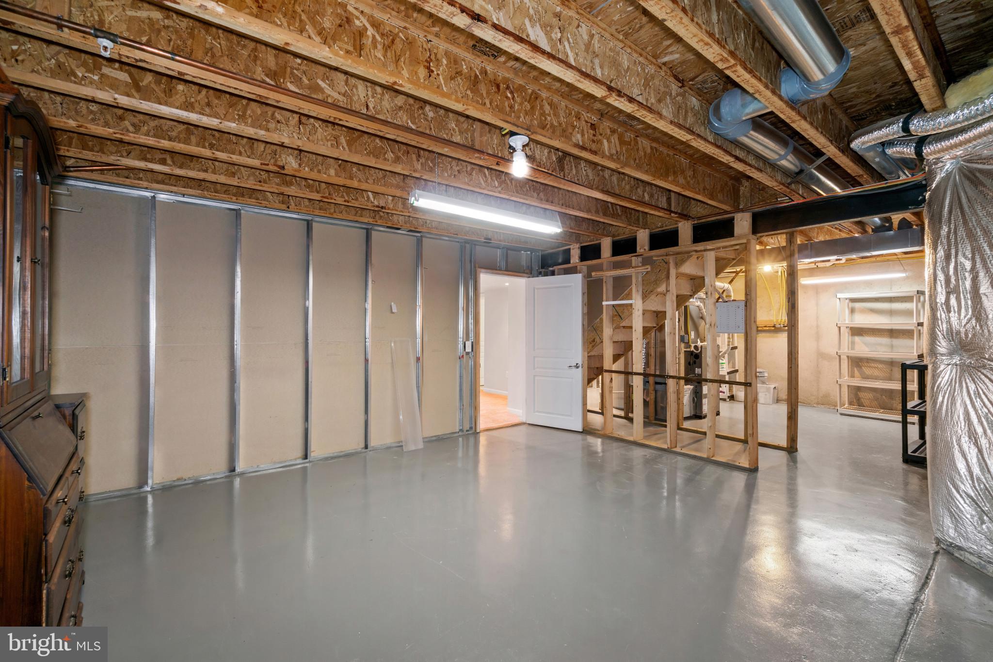 HEARTHSTONE AT VILLAGE CREST CONDOMINIUMS - Residential