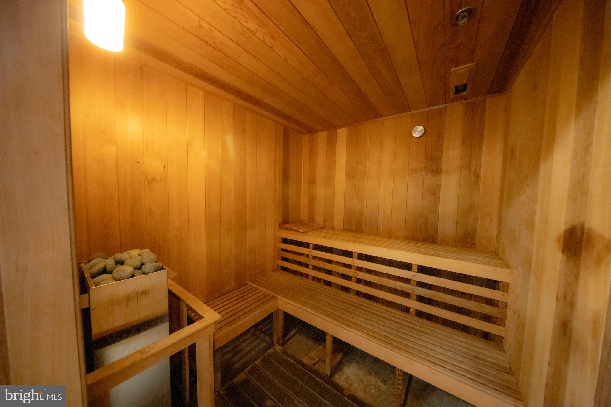 HEARTHSTONE AT VILLAGE CREST CONDOMINIUMS - Residential