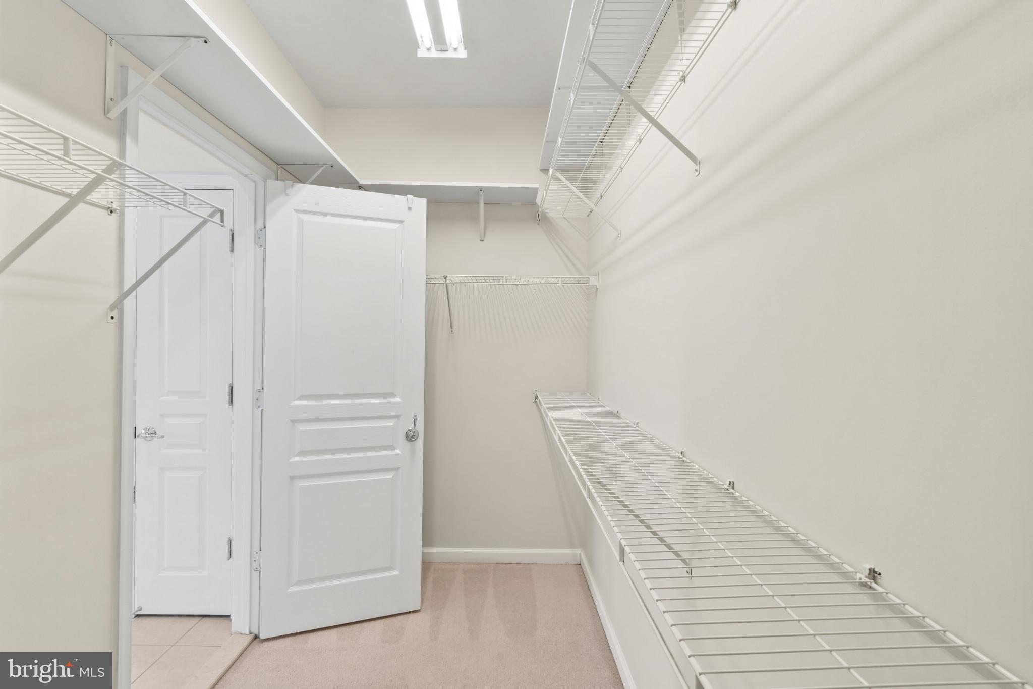 HEARTHSTONE AT VILLAGE CREST CONDOMINIUMS - Residential