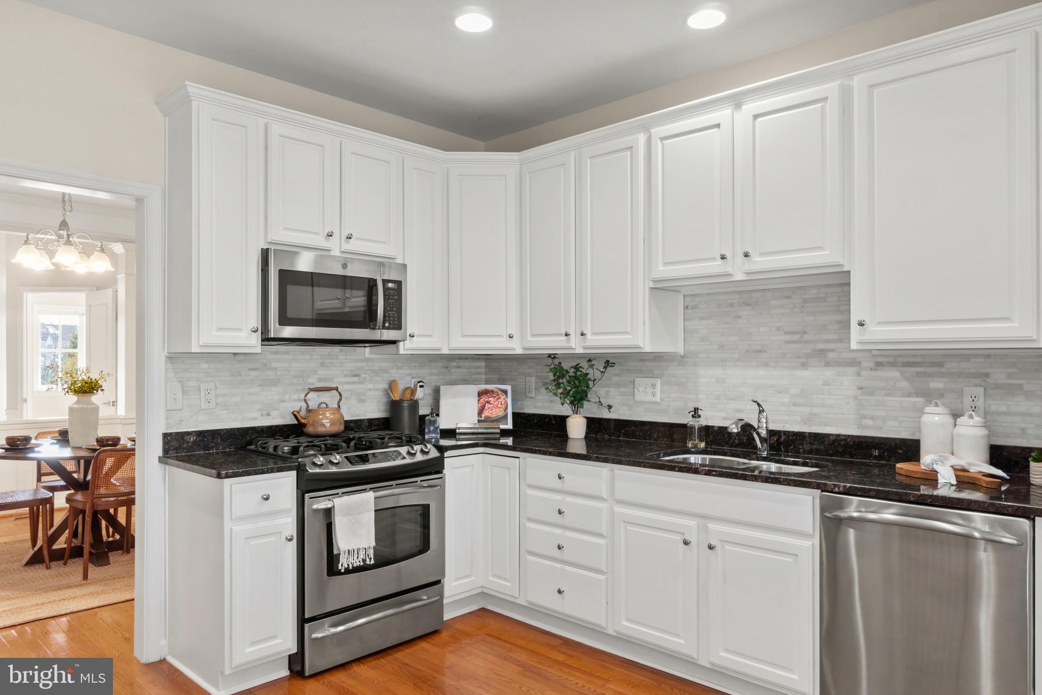 HEARTHSTONE AT VILLAGE CREST CONDOMINIUMS - Residential