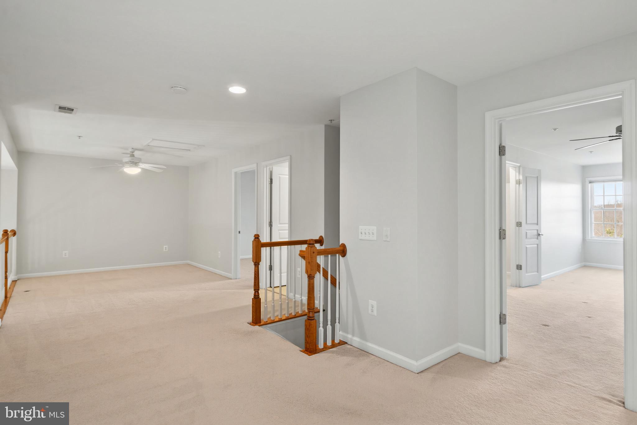 HEARTHSTONE AT VILLAGE CREST CONDOMINIUMS - Residential